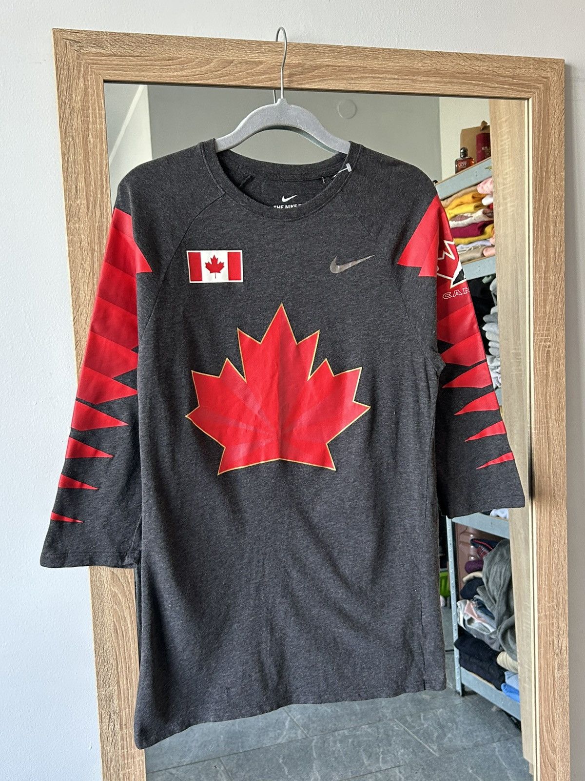 Nike Vintage tee longsleeve Nike canada hokey jersey team medium Size US M / EU 48-50 / 2 - 3 Thumbnail