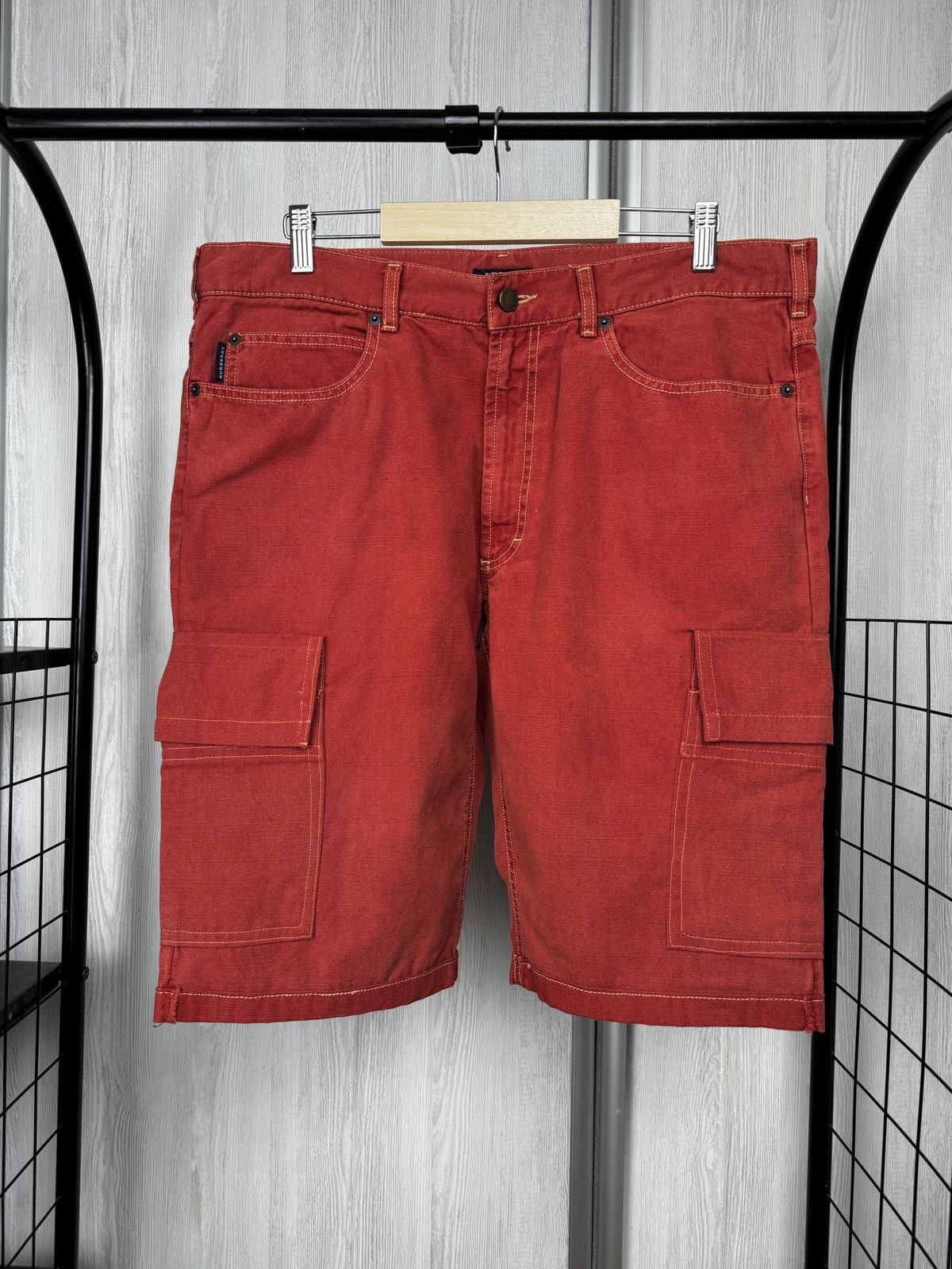 Burberry Burberry London brick red cotton cargo nova check shorts Size US 38 / EU 54 - 1 Thumbnail