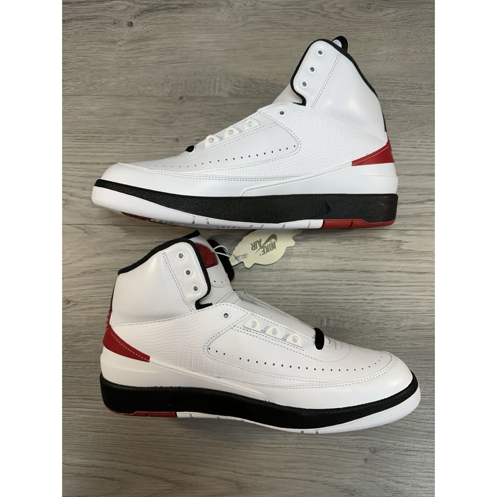 Jordan Brand Air Jordan 2 Retro Chicago W 2022 - Size 10.5w/9m Size US 10.5 / IT 40.5 - 3 Thumbnail