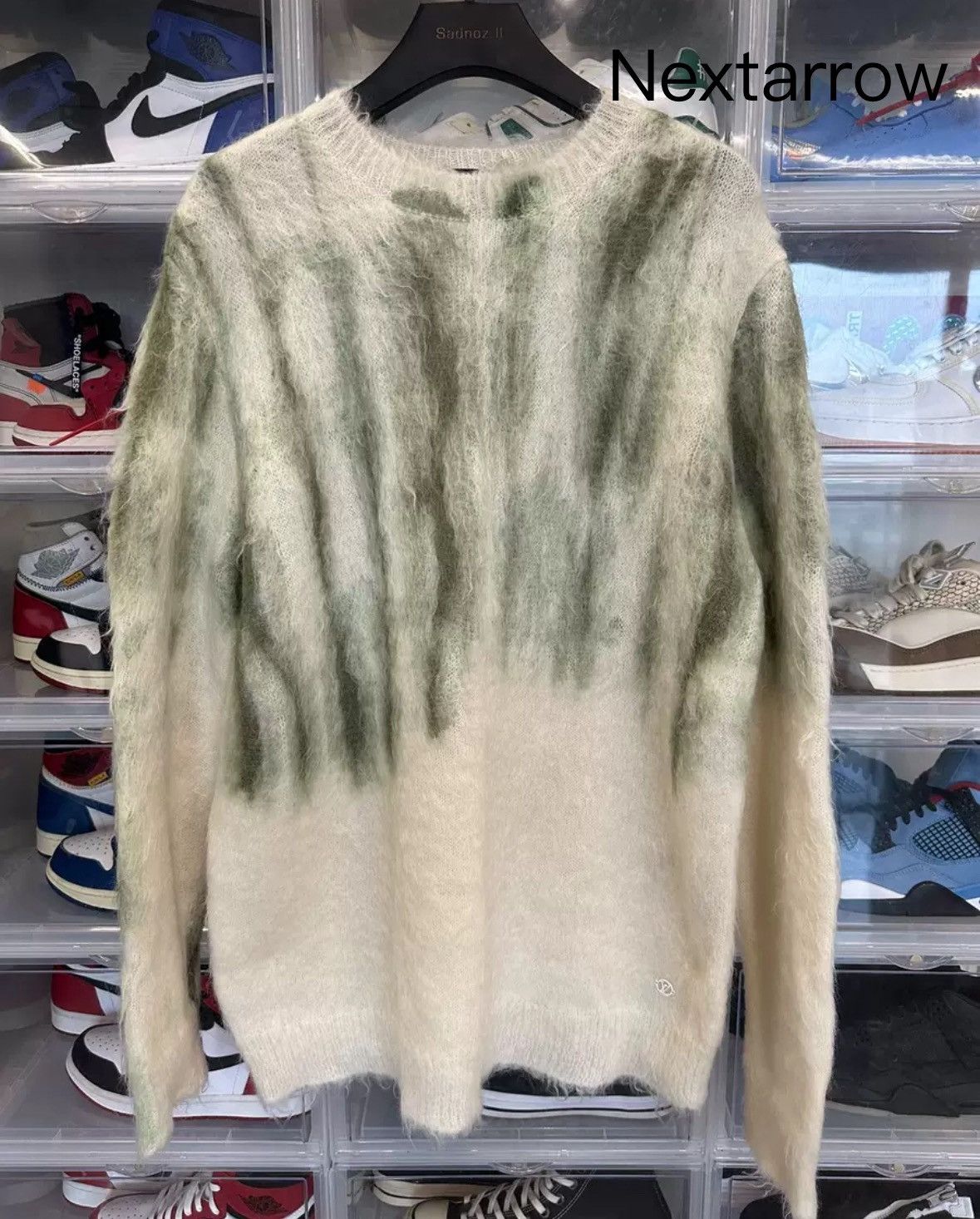Louis Vuitton Louis Vuitton mohair white green rendered sweater Size US M / EU 48-50 / 2 - 1 Thumbnail