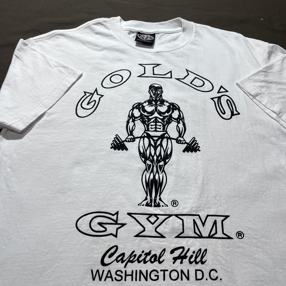 Vintage Vintage Y2K GOLD'S GYM Fitness Promo Tee Size US L / EU 52-54 / 3 - 1 Thumbnail