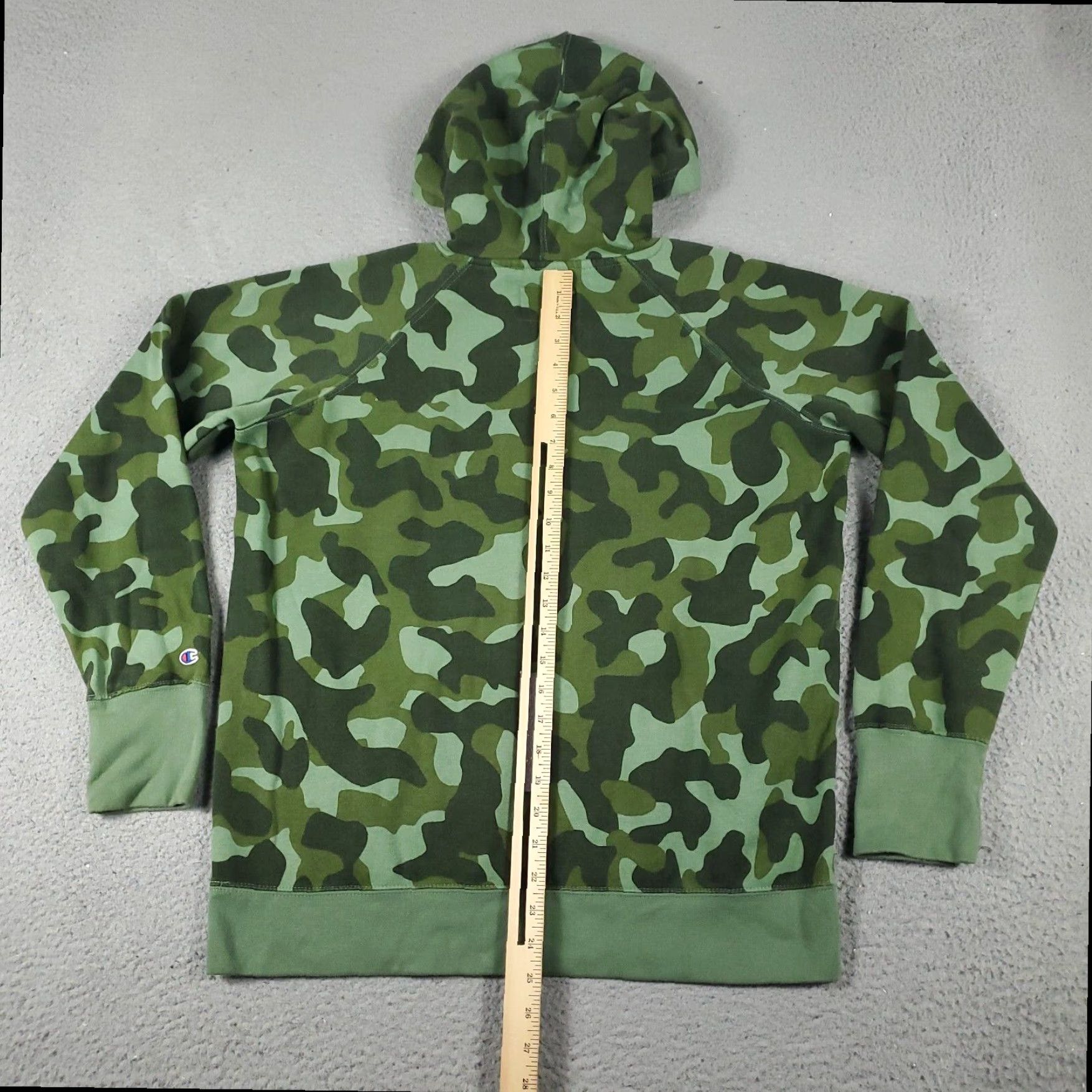 Champion Champion Green Camouflage Pullover Hoodie Womens Large Cotton Blend Fleece Sweatshirt Size L / US 10 / IT 46 - 6 Thumbnail