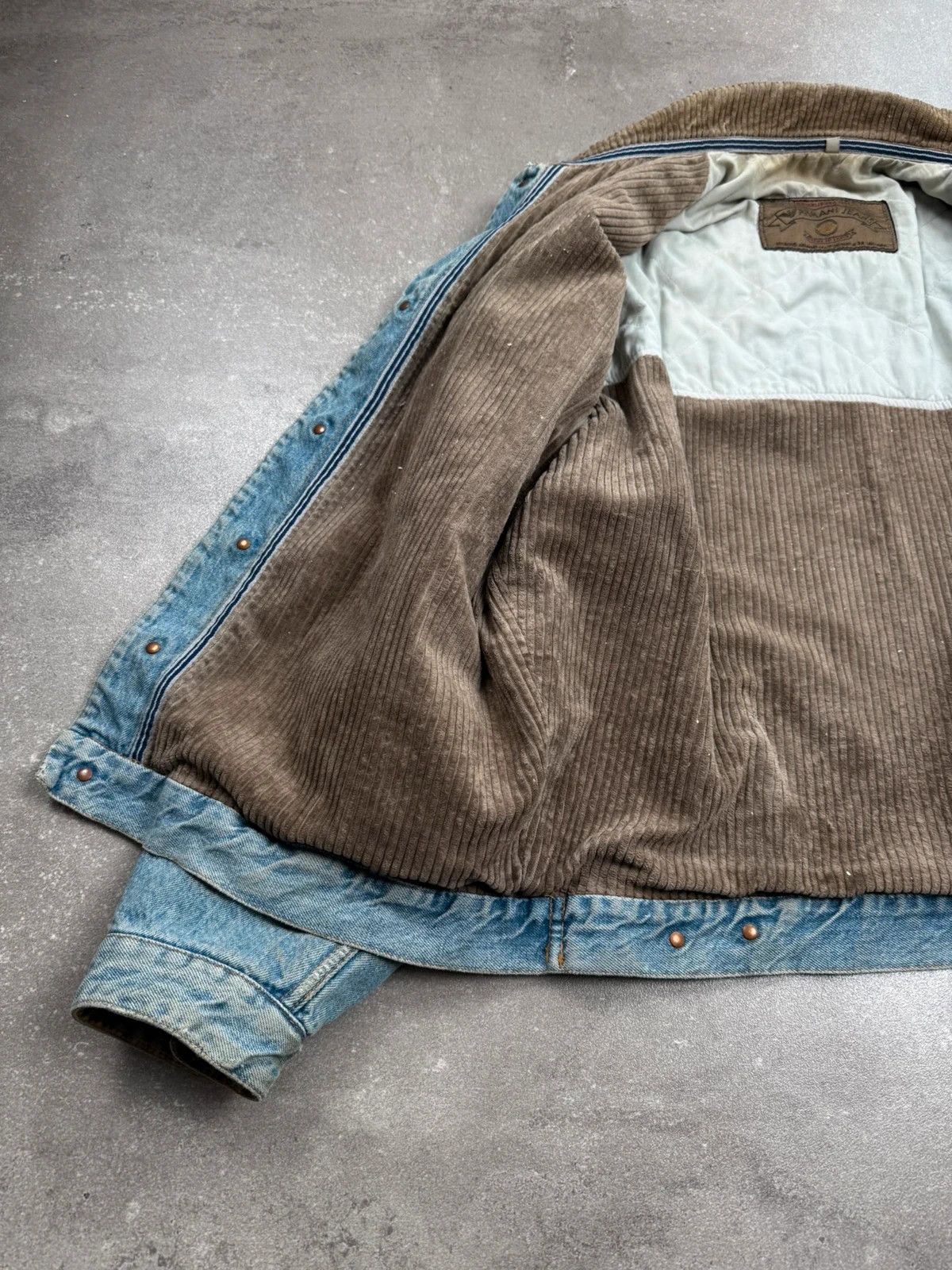 Armani Armani denim jacket vintage 1980s work wear made in Italy Size US L / EU 52-54 / 3 - 12 Thumbnail
