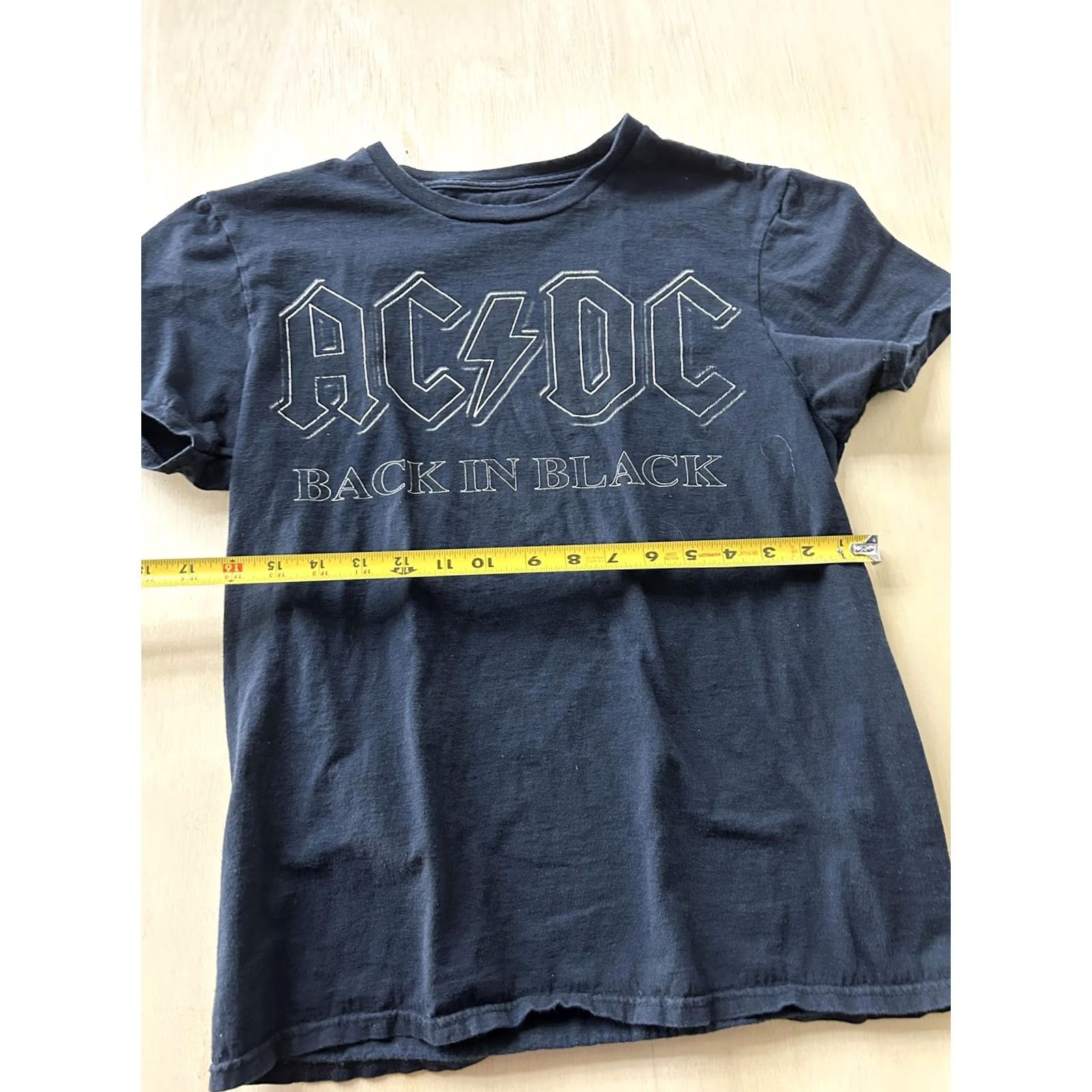 Vintage AC/DC Back In Black Shirt Mens Small Black Band Graphic Tee T-Shirt Rock Music Size US S / EU 44-46 / 1 - 5 Thumbnail