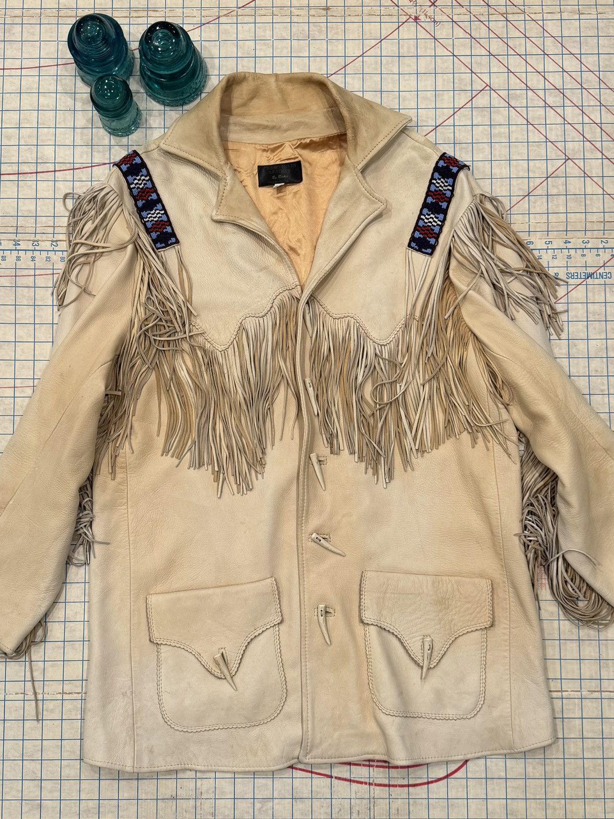 Vintage Vintage Fringe and Beaded Western Wear Leather Jacket Size44 Size US L / EU 52-54 / 3 - 4 Thumbnail