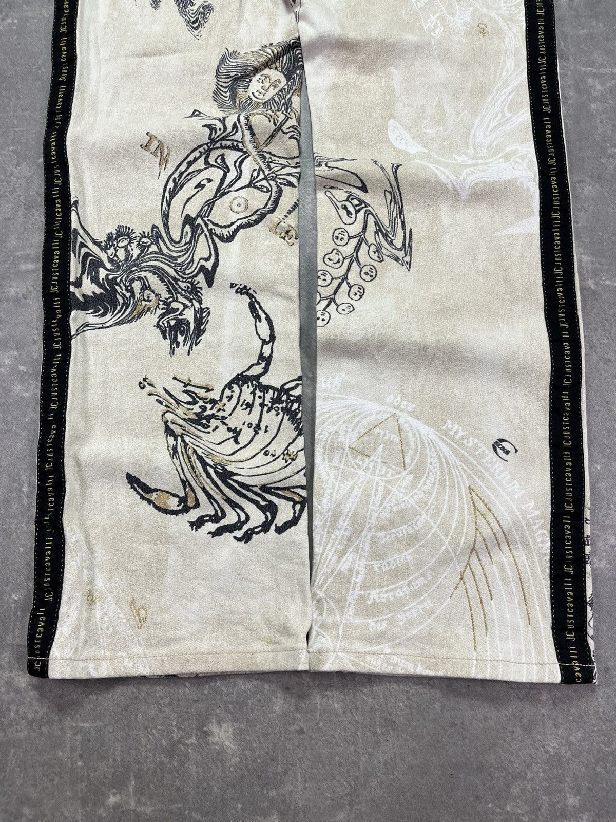 Just Cavalli 00s Just Cavalli Astrology Zodiac Denim Jeans 32 34 00s Size US 32 / EU 48 - 17 Thumbnail