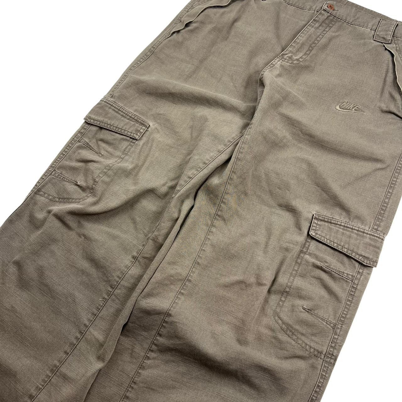 Nike Vintage Nike 2000s Cargo Trousers - Size Medium - Waist: 35” Size US 35 - 4 Thumbnail