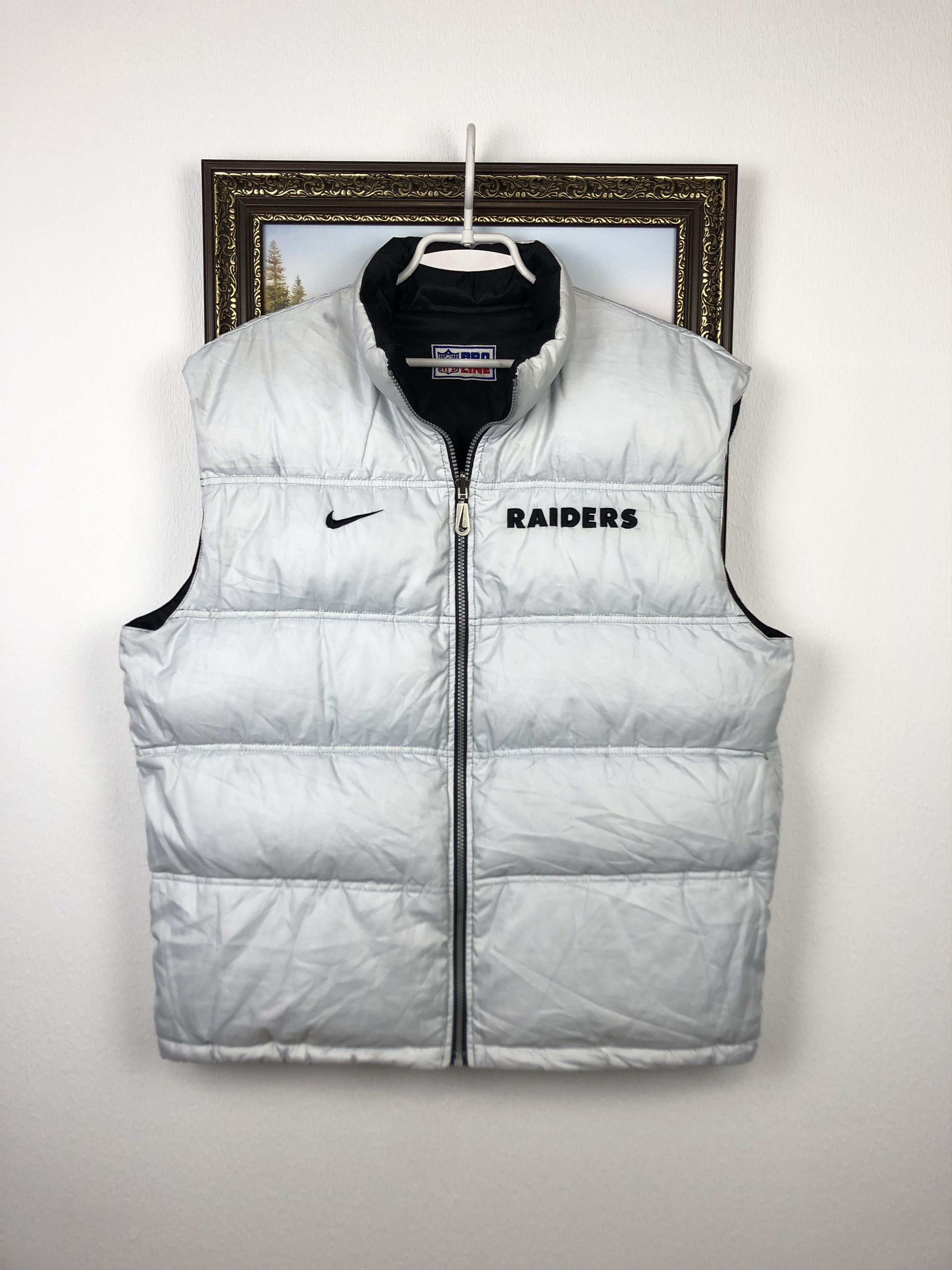 Nike Vintage Pro Line Nike Oakland Raiders Puffer Vest Two Sided Size US L / EU 52-54 / 3 - 11 Thumbnail