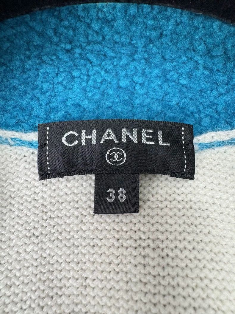 Chanel Chanel Cashmere lion head button classic cardigan coat Size XS / US 0-2 / IT 36-38 - 6 Thumbnail