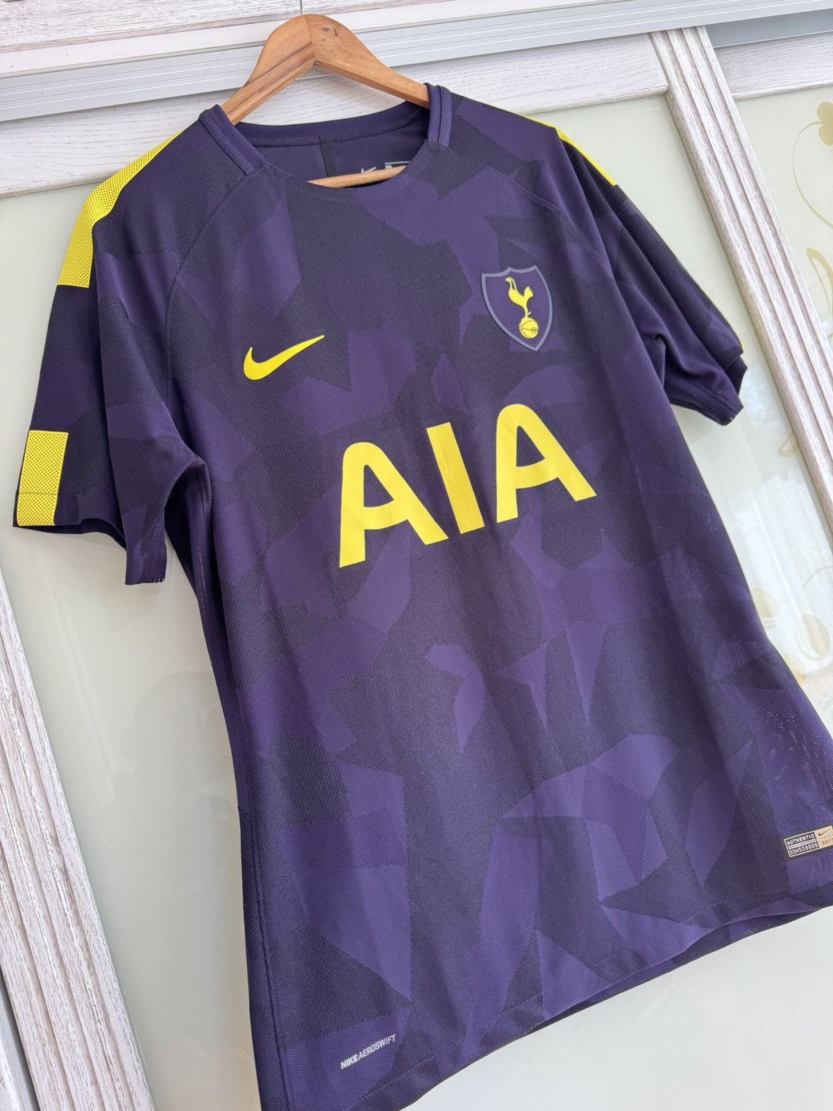 Nike Tottenham Hotspur 2017-2018 Player Issue Soccer Jersey Kit Size US XL / EU 56 / 4 - 5 Thumbnail
