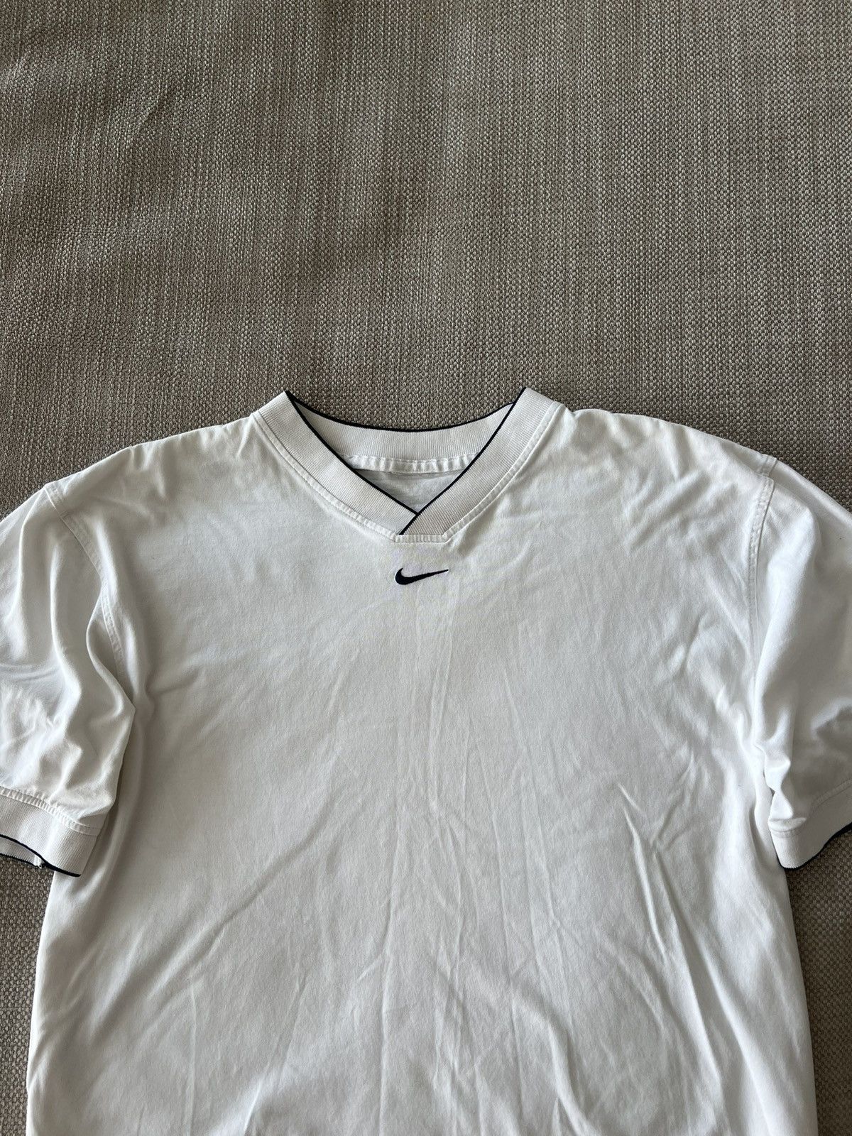 Nike × Vintage Vintage 💥 Nike T-Shirt Center Logo Tee Size US XL / EU 56 / 4 - 5 Thumbnail
