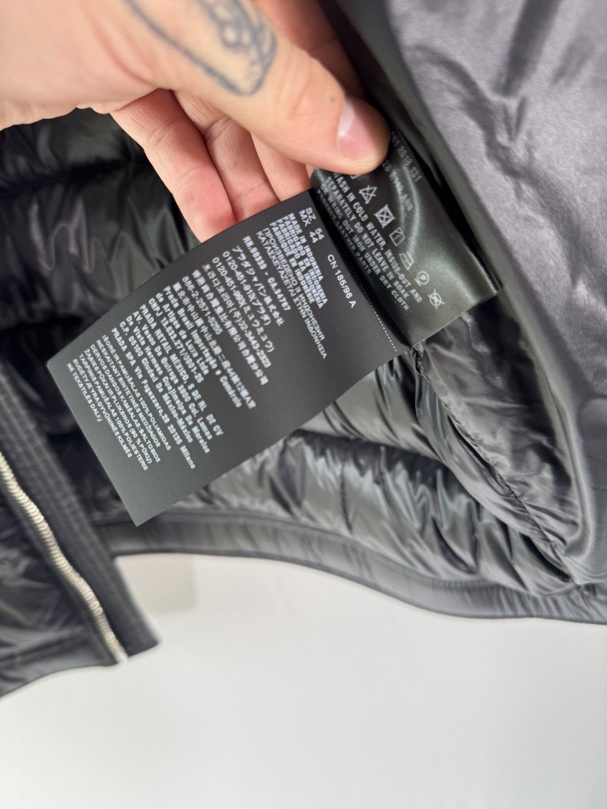 Prada Prada A/W 19 black nylon down vest Size US L / EU 52-54 / 3 - 6 Thumbnail