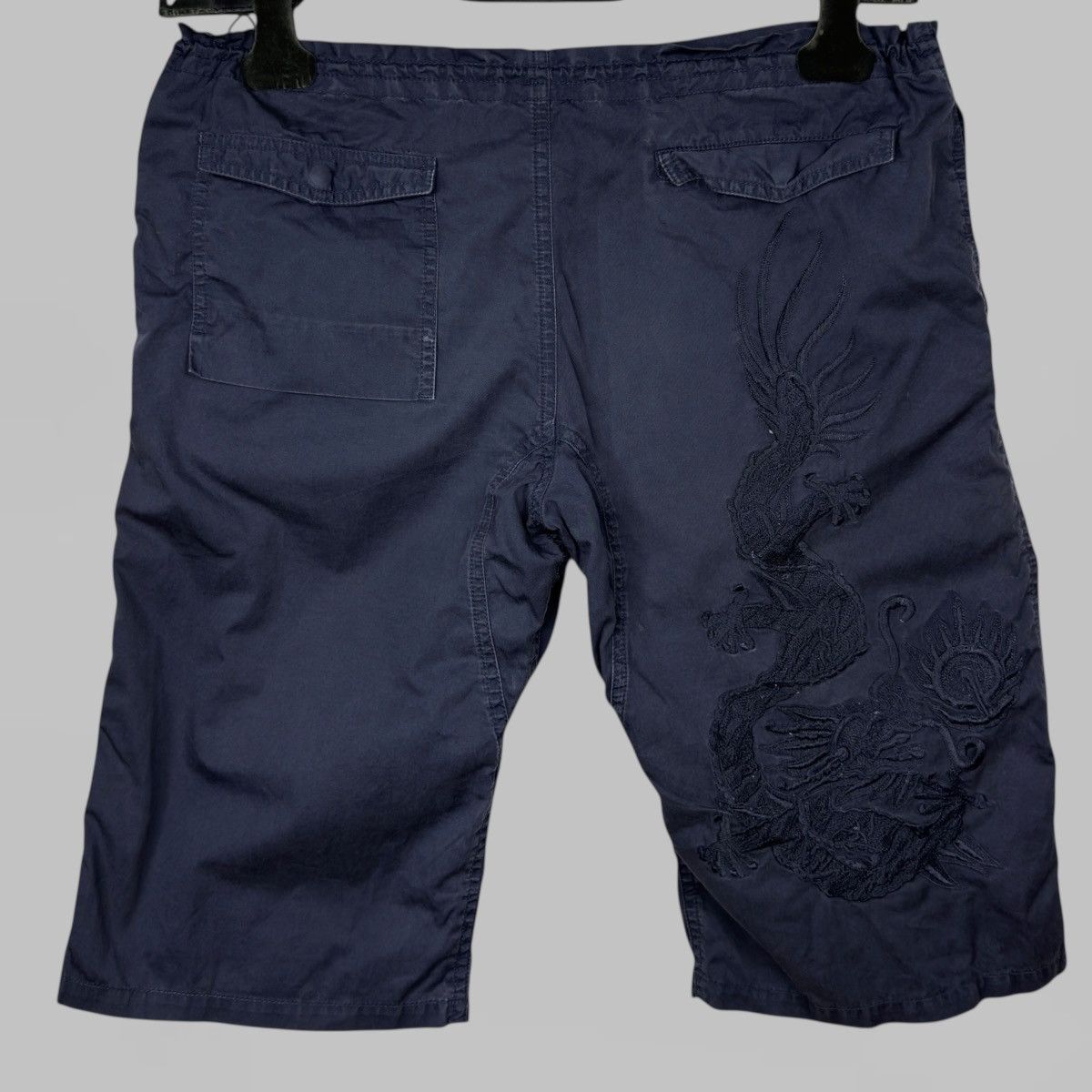 Maharishi MAHARISHI EMBROIDERED DRAGON NAVY SHORTS SIZE S Size US 30 / EU 46 - 2 Thumbnail