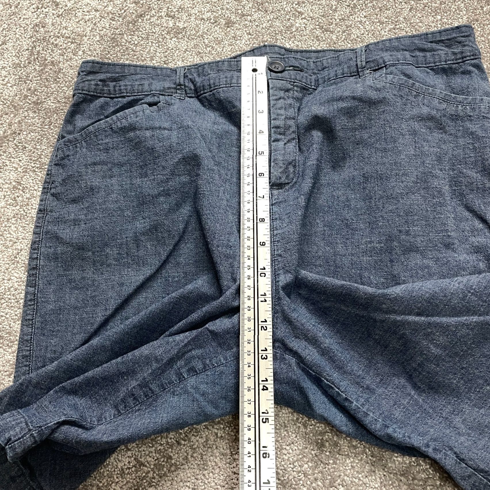 Croft & Barrow Croft & Barrow Bermuda Shorts womens 18 Blue Chambray Stretch Classic Fit 10" Inseam Casual, Workwear, Activewear, 90s USA Mens Womens Girls Size 25" / US 0 / IT 36 - 4 Thumbnail