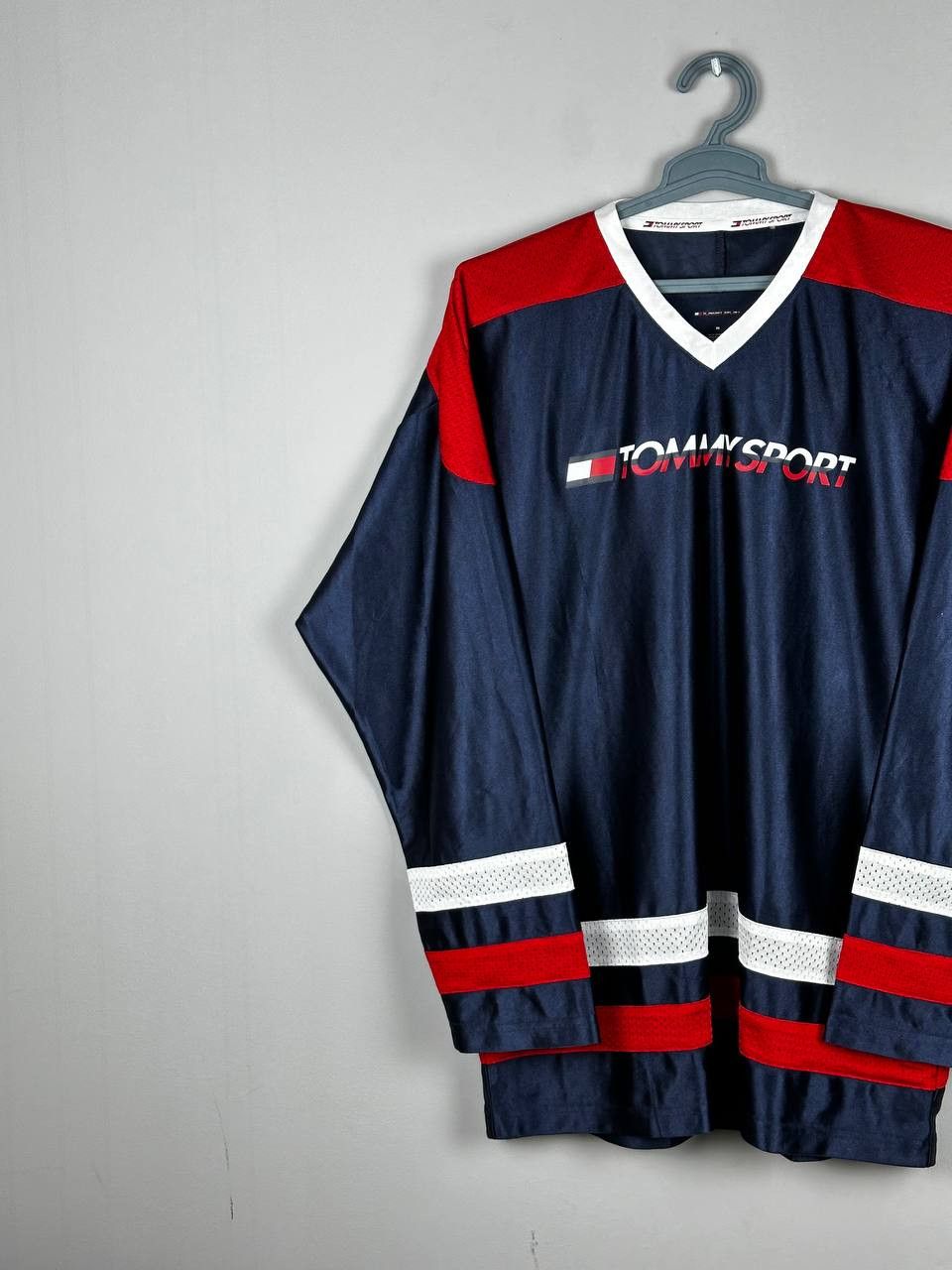 Tommy Hilfiger Tommy Hilfiger Hip Hop Oversized Jersey Size US M / EU 48-50 / 2 - 2 Thumbnail