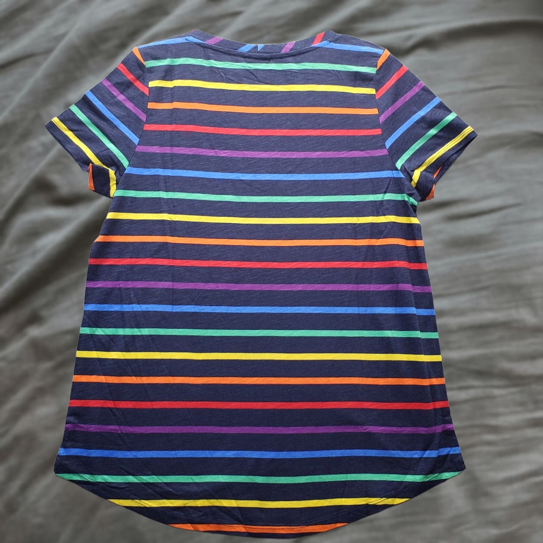 Torrid Torrid T Shirt Womens 00 Multicolor Striped Deep V Neck We Swear By The Fit Round Hem Shirt Womens 00 Multicolor Striped V-Neck Torrid Size XXS / US 00 / IT 34 - 1 Thumbnail