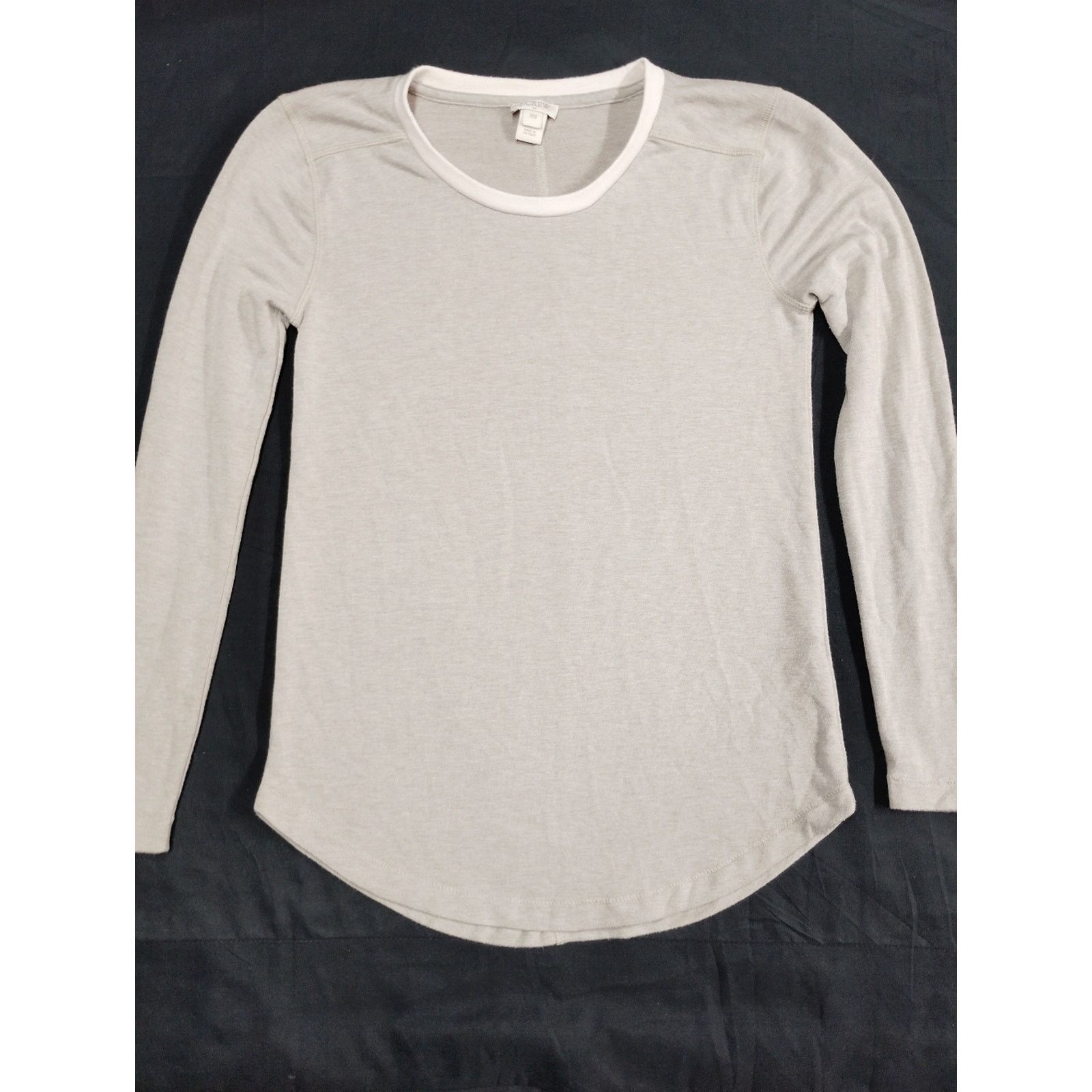 J.Crew J. Crew Light Gray Crewneck Top with White Trim Size XXS / US 00 / IT 34 - 1 Thumbnail