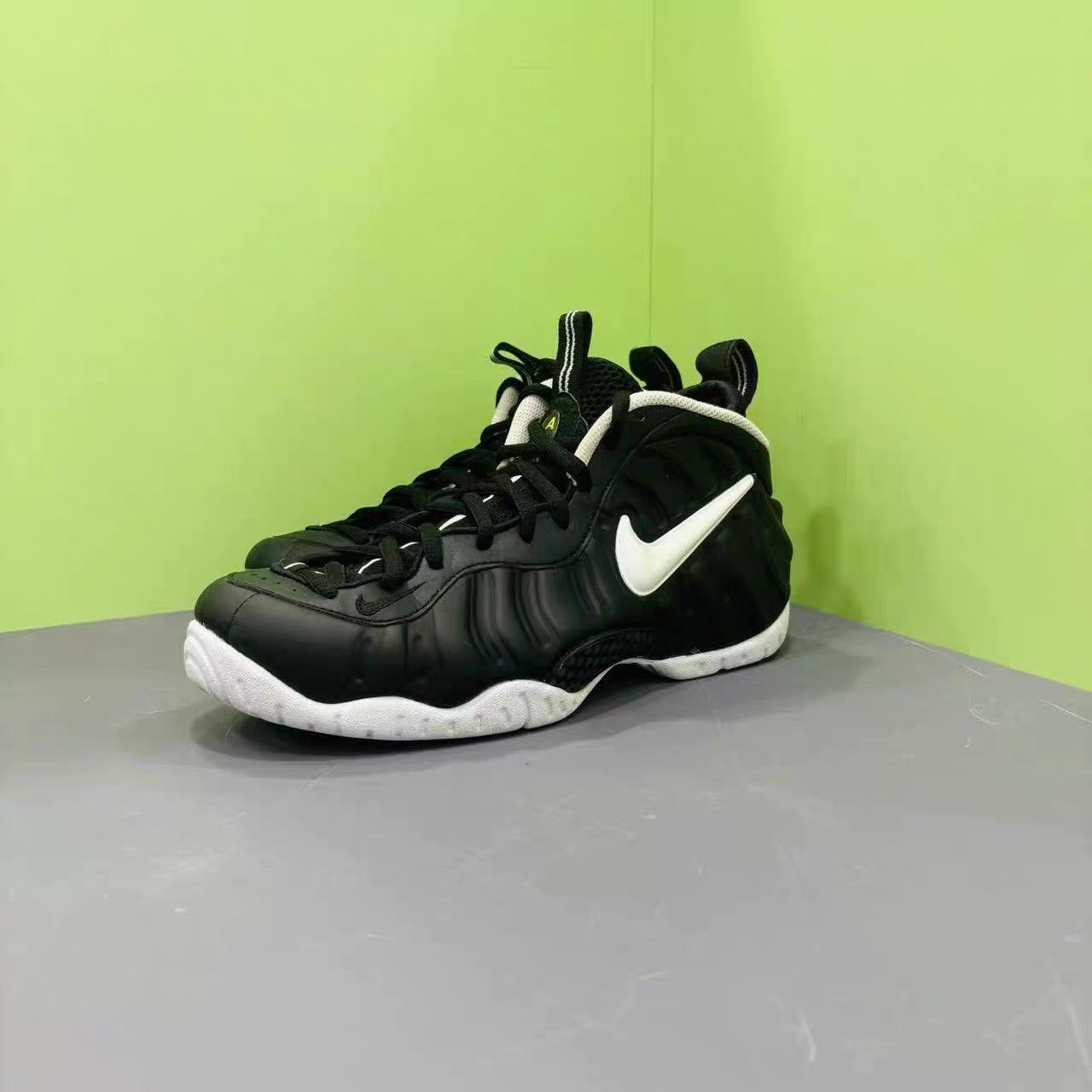 Nike Nike Air Foamposite Pro "Dr. Doom" K15 Size US 9.5 / EU 42-43 - 2 Thumbnail