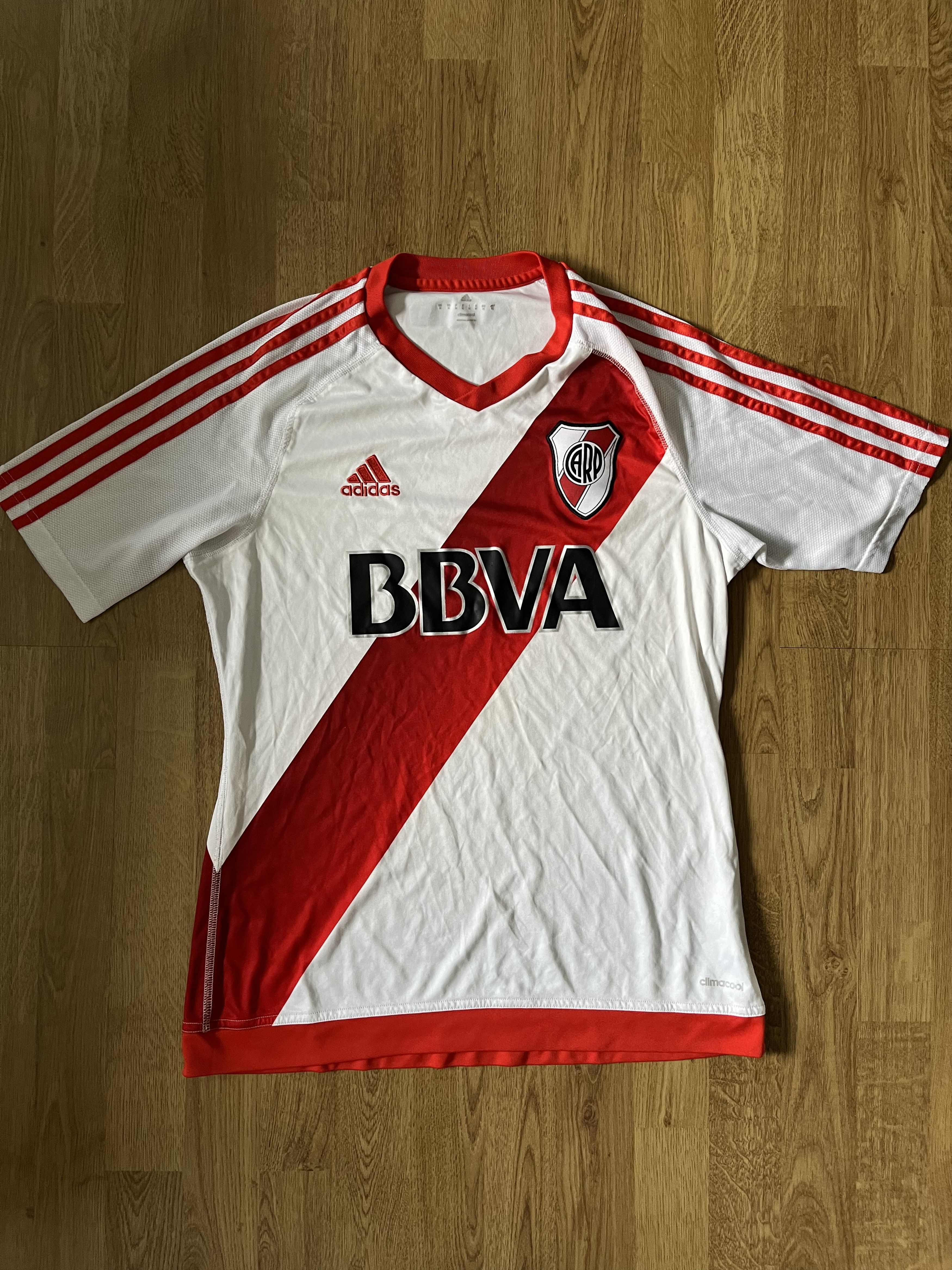 Adidas Adidas River Plate 2016 home football kit Size US M / EU 48-50 / 2 - 1 Thumbnail