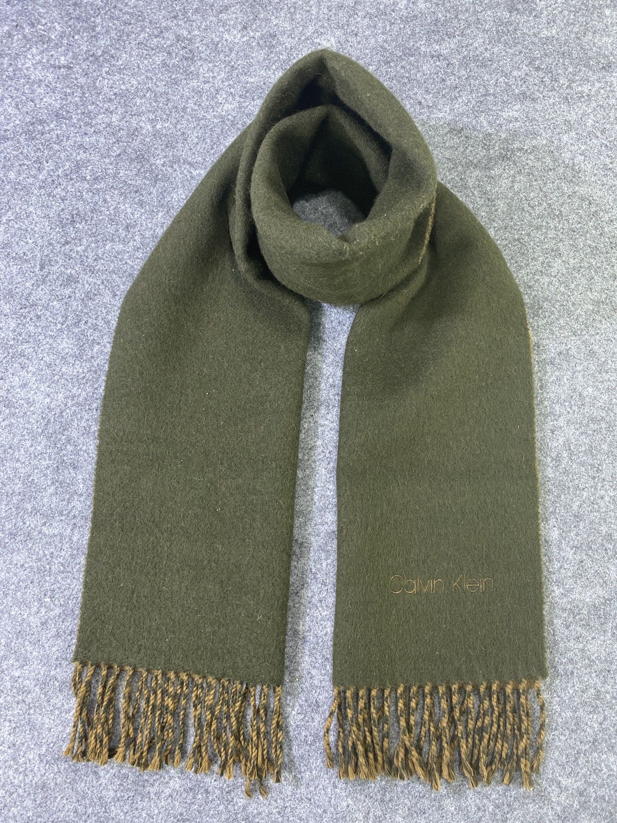 Calvin Klein Calvin Klein Scarf / Muffler / Neckwear - T793 Size ONE SIZE - 1 Thumbnail