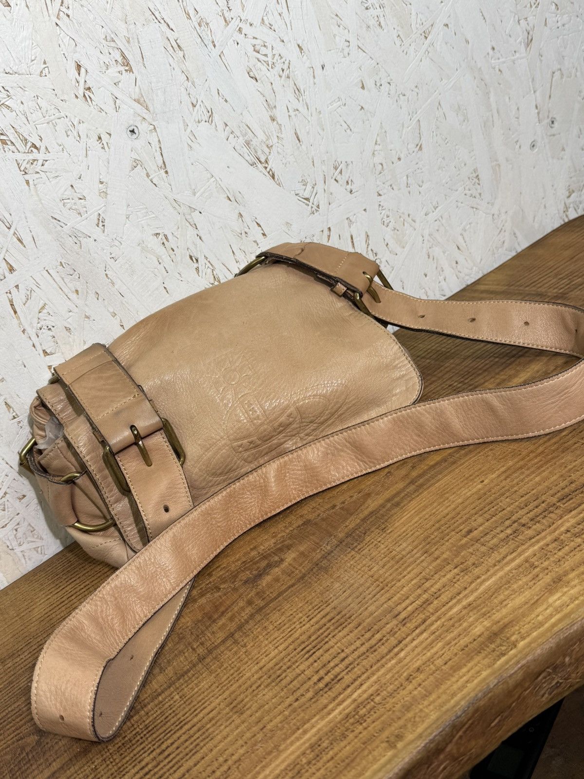 Vivienne Westwood Vivienne Westwood Beige Leather Shoulder Bag Pre-Loved Size ONE SIZE - 9 Thumbnail