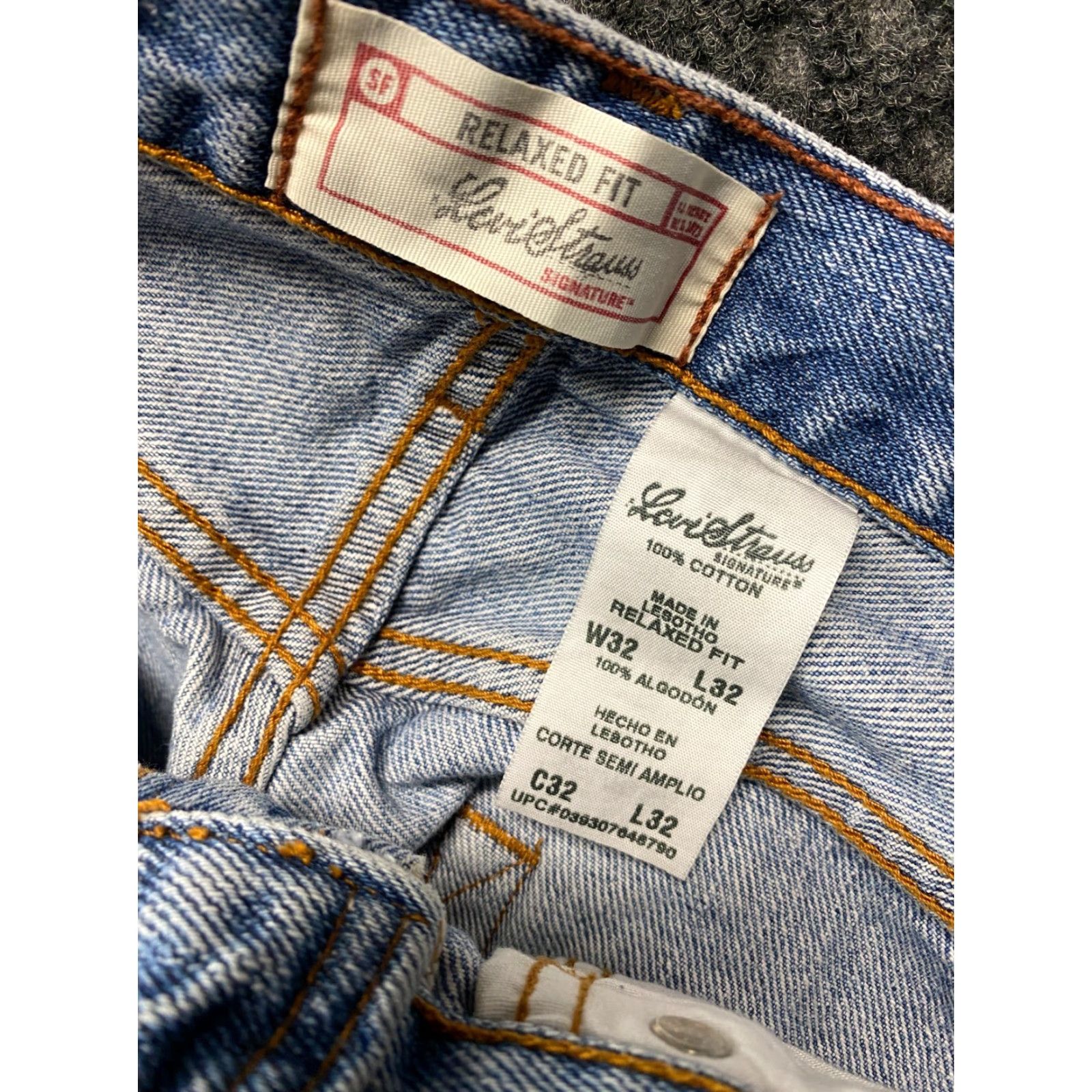 Levi's VINTAGE Levi’s SIGNATURE Jeans Regular Bootcut 32 x 29 Men Blue Cotton Denim 90s Grunge Skater Distressed Pocket 5-Pocket Hemmed 29” Black? Size US 32 / EU 48 - 4 Thumbnail