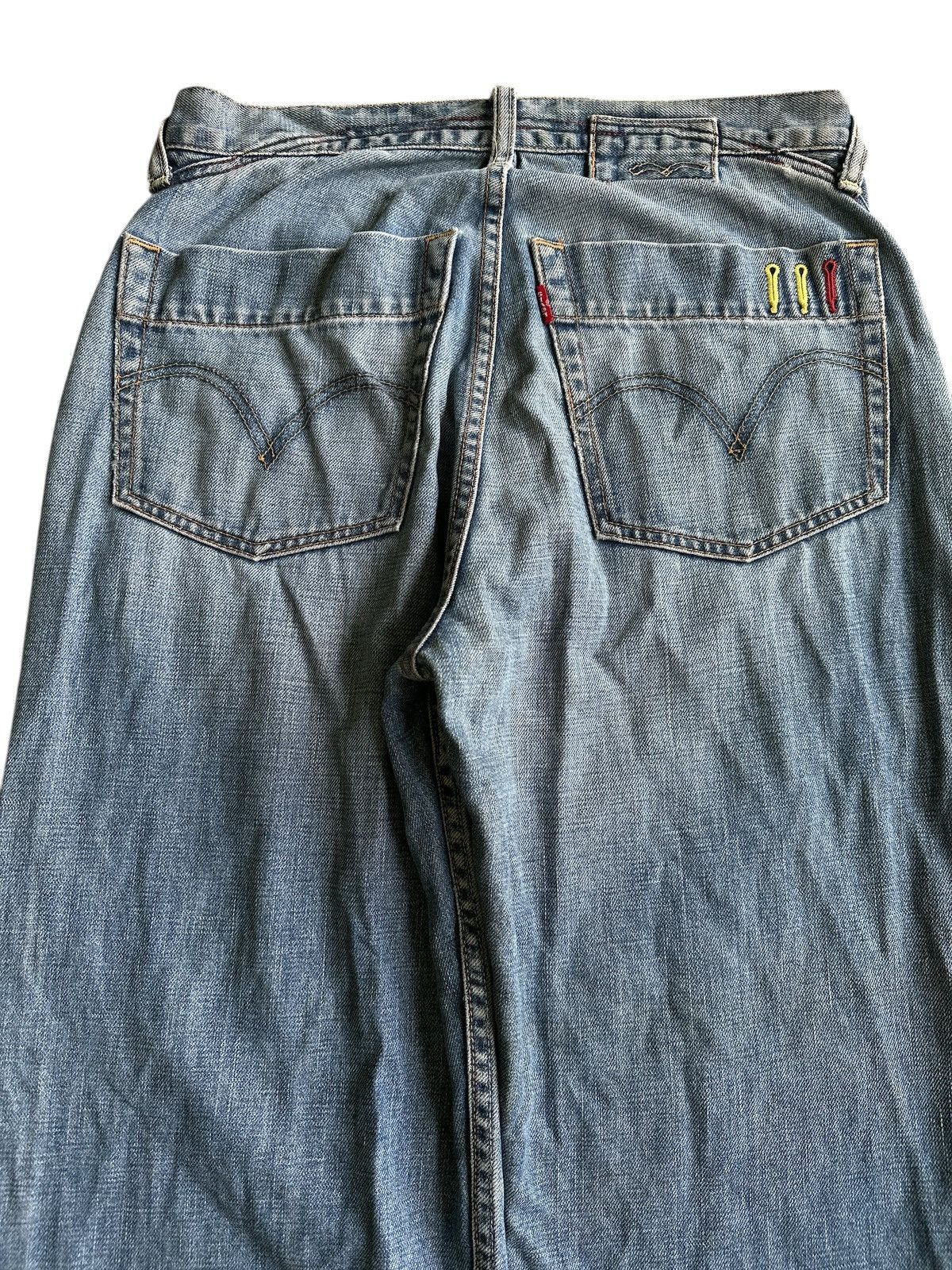 Levi's Distress Levis Light Washed . Size US 30 / EU 46 - 9 Thumbnail