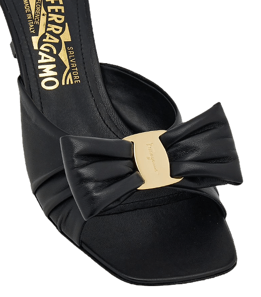 Salvatore Ferragamo o1s1rm0924 Vara Bow Slide in Black Size US 5.5 / IT 35.5 - 3 Thumbnail