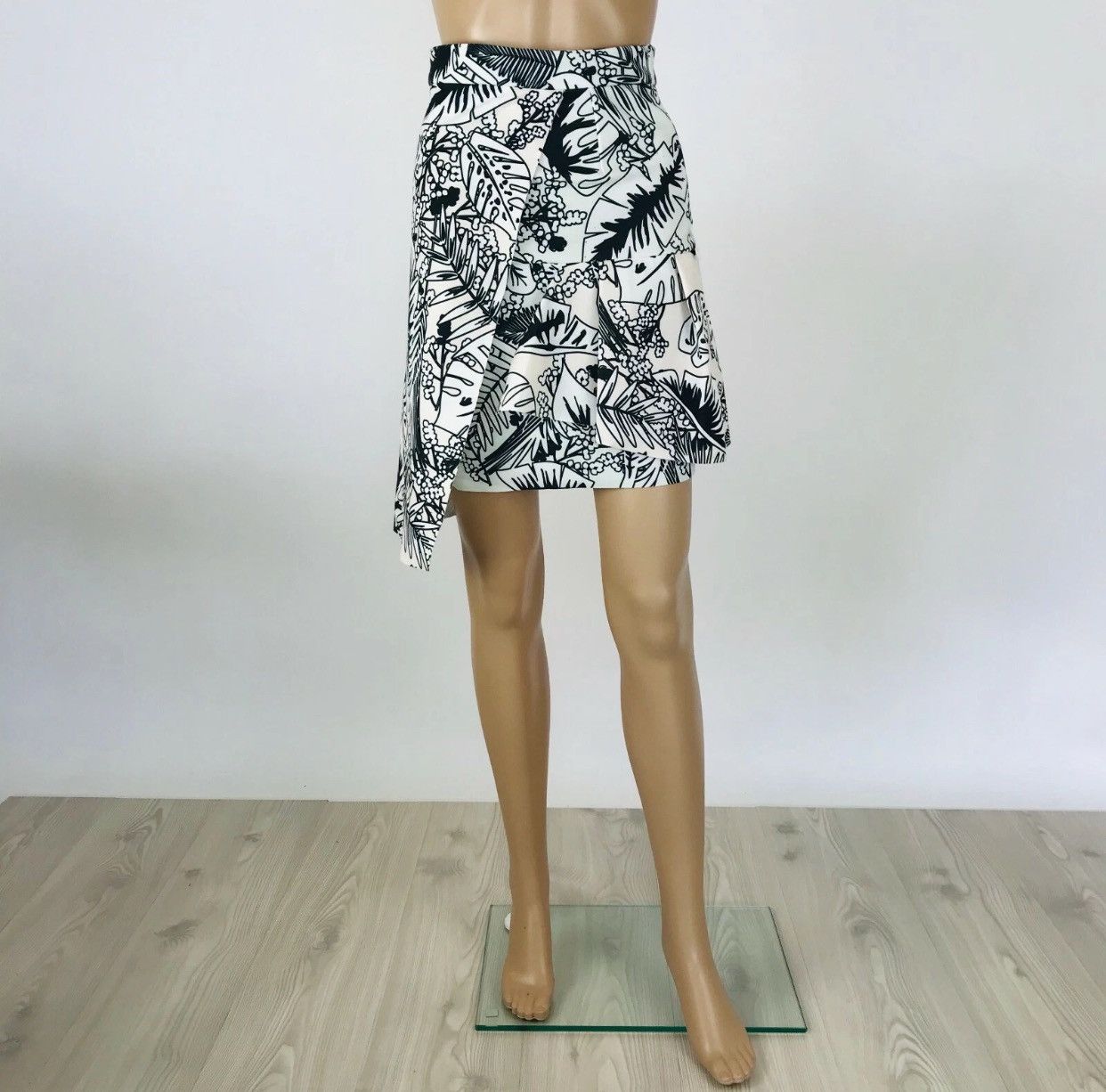 Zara Zara W&B Collection Beige Skirt Size 24" / US 00 / IT 34 - 15 Thumbnail