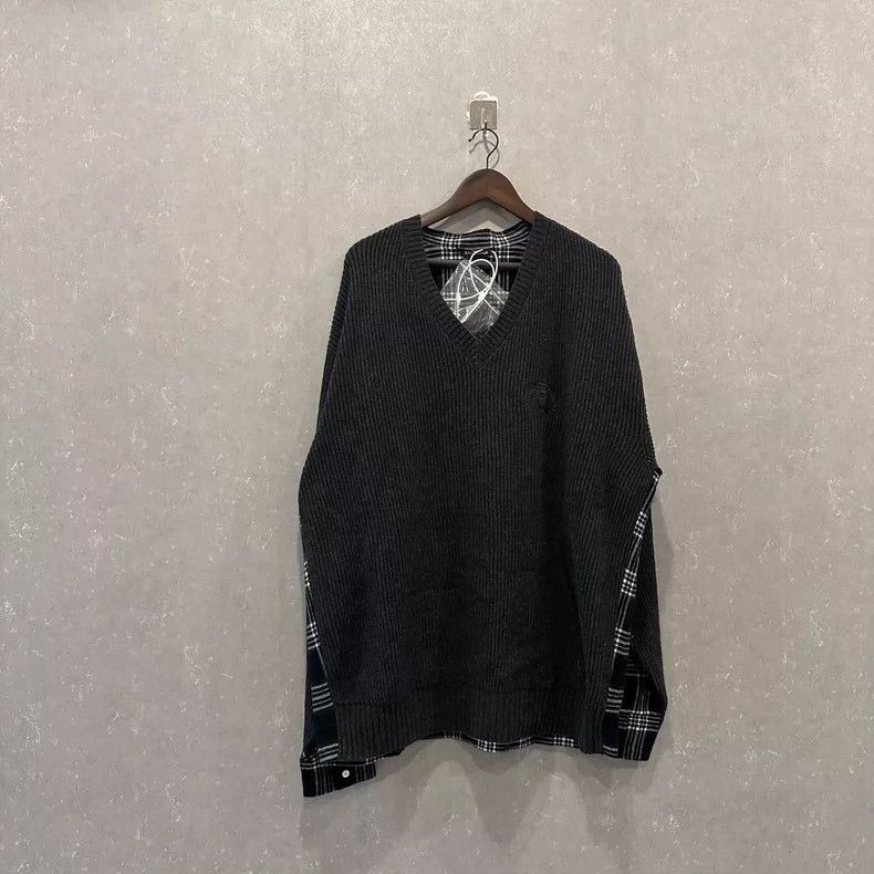 Balenciaga Balenciaga Plaid Printed V-Neck Long Sleeve Shirt Size US S / EU 44-46 / 1 - 1 Thumbnail
