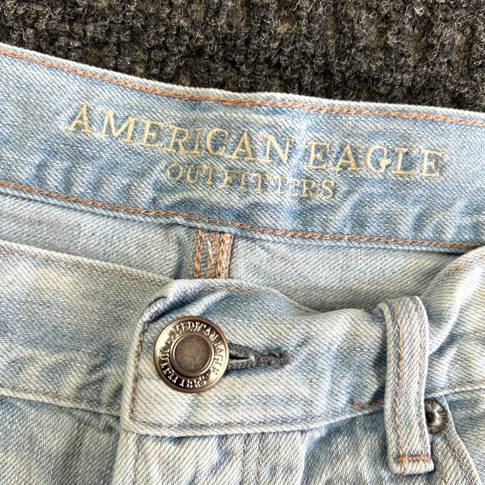 American Eagle Outfitters Vintage American Eagle Outfitters Denim Jean Shorts 8 Light Distressed 2.0in Inseam 5-Pocket Casual Style Boho Grunge Y2K USA Womens Size 30" / US 8 / IT 44 - 2 Thumbnail