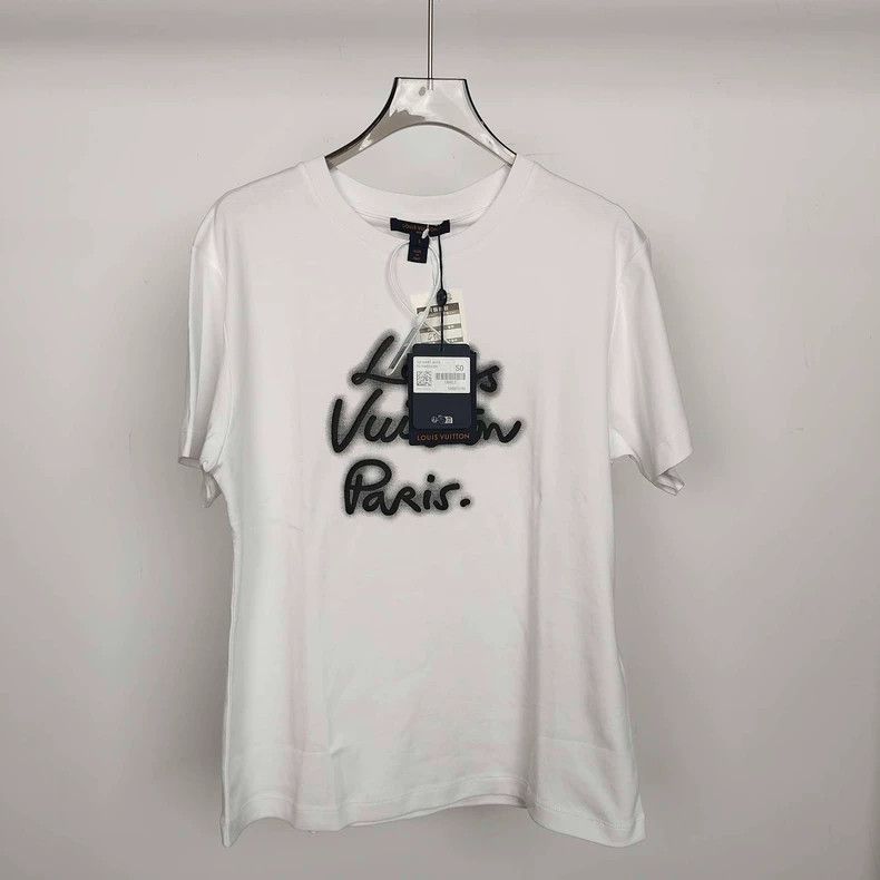 Louis Vuitton Louis Vuitton Neon logo white short sleeve Size US S / EU 44-46 / 1 - 1 Thumbnail
