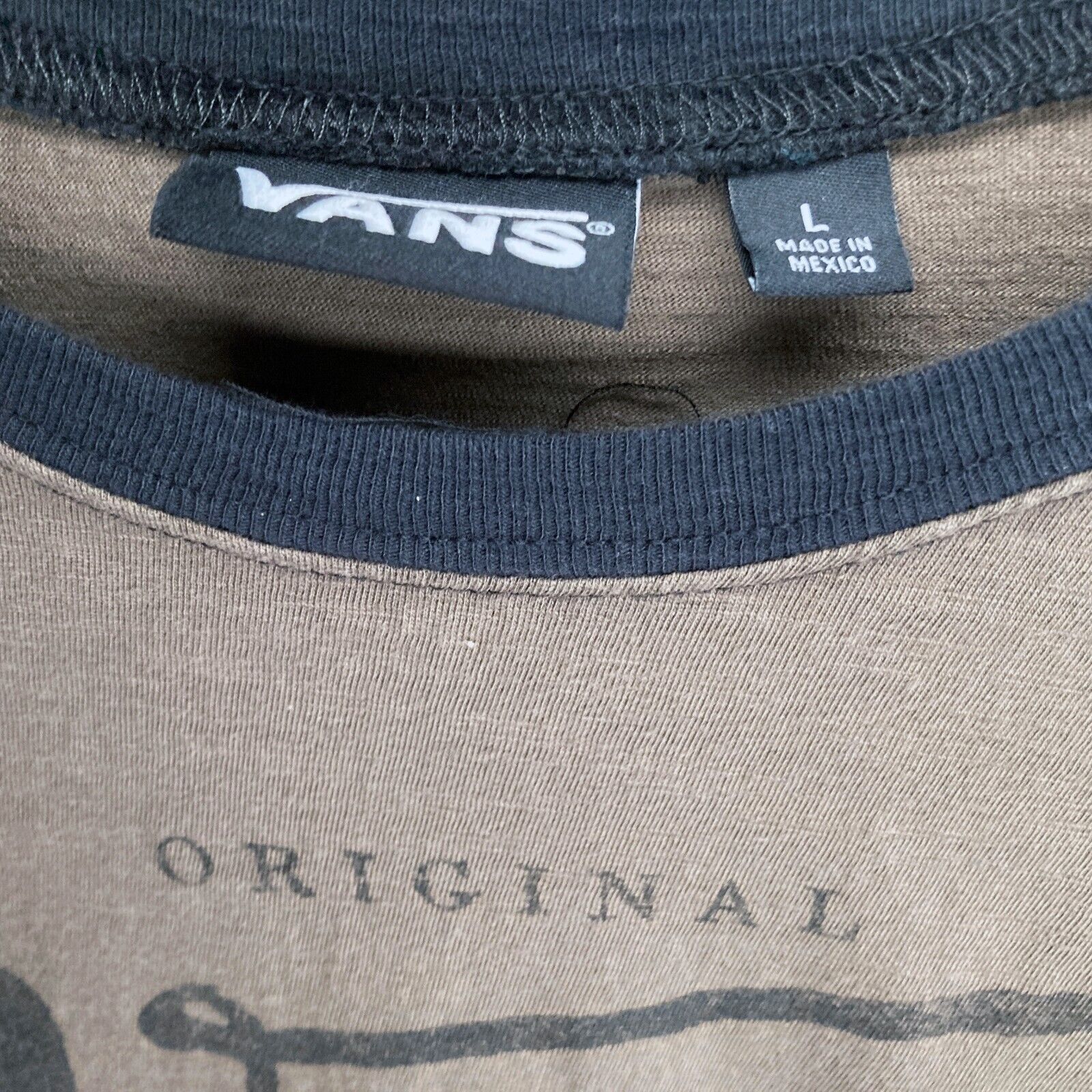 Vans VANS Raglan Baseball Shirt Large Brown Long-Sleeve Crew Neck Size US L / EU 52-54 / 3 - 6 Thumbnail