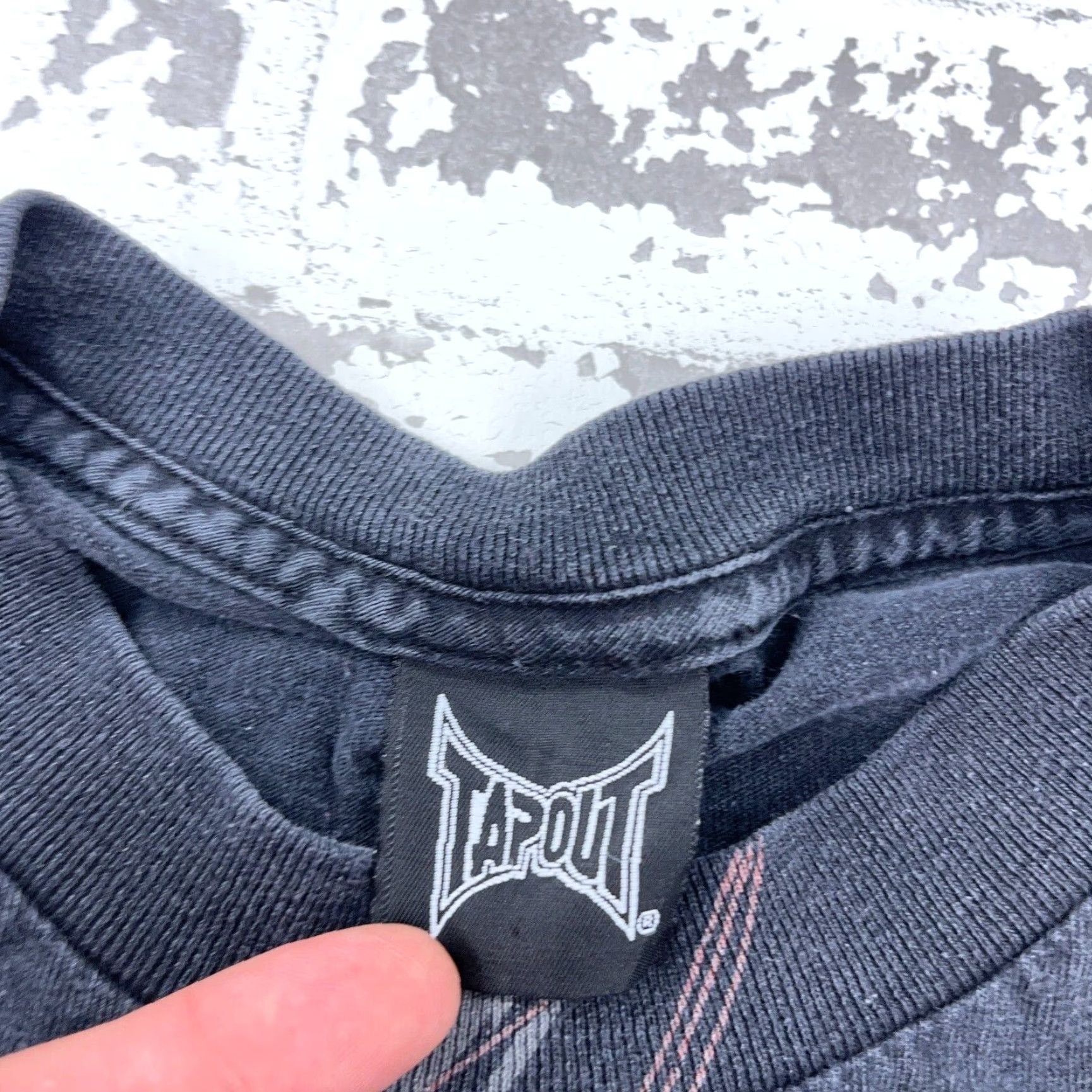 Tapout VINTAGE Tapout Men T-Shirt Large Black Graphic MMA Punk Goth 90s Casual All Seasons Size US L / EU 52-54 / 3 - 6 Thumbnail