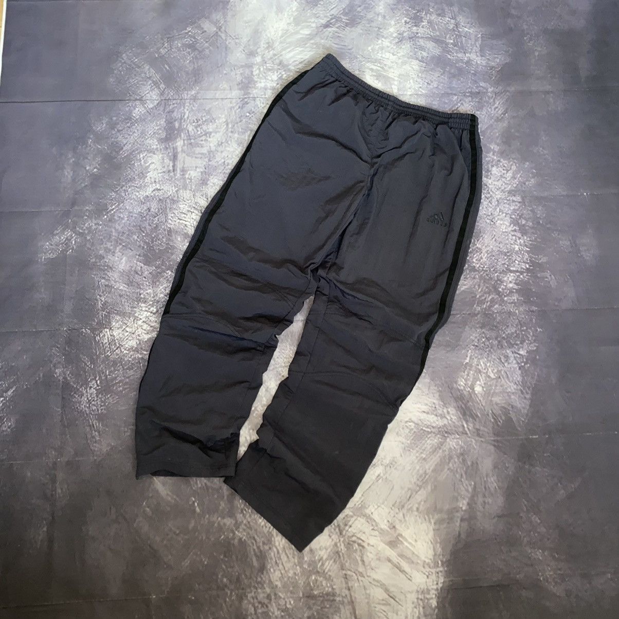 Adidas Adidas sweatpants vinatge 00s old school Size US 30 / EU 46 - 1 Thumbnail