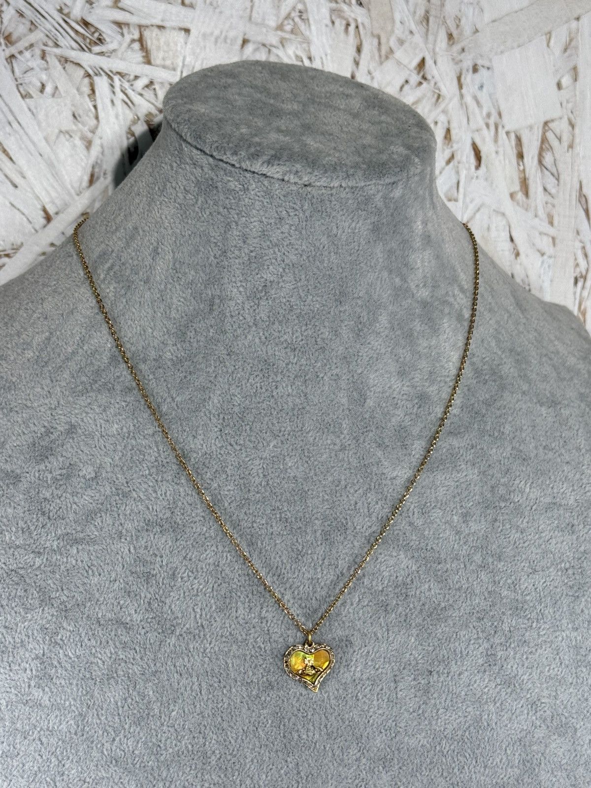 Vivienne Westwood Vivienne Westwood Petra Heart Pendant Necklace In Gold Size ONE SIZE - 16 Thumbnail