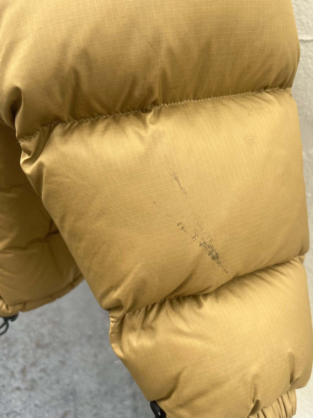 The North Face North Face Nuptse Gold size L Size US L / EU 52-54 / 3 - 6 Thumbnail