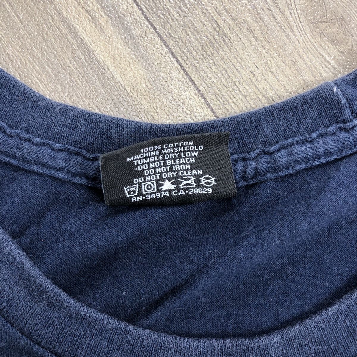 Stussy Vintage Stussy Shadowman Crown World Tour Iconic Skate Tee Size US XL / EU 56 / 4 - 5 Thumbnail