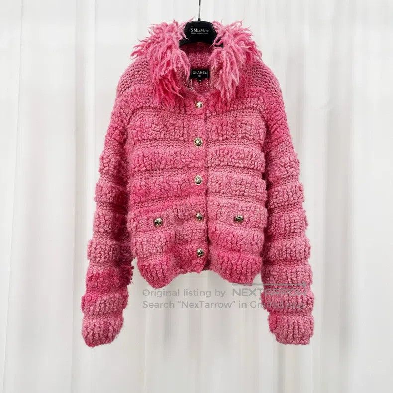 Chanel Chanel Pink Flamingo Teddy Knitted Coat Size XS / US 0-2 / IT 36-38 - 1 Thumbnail