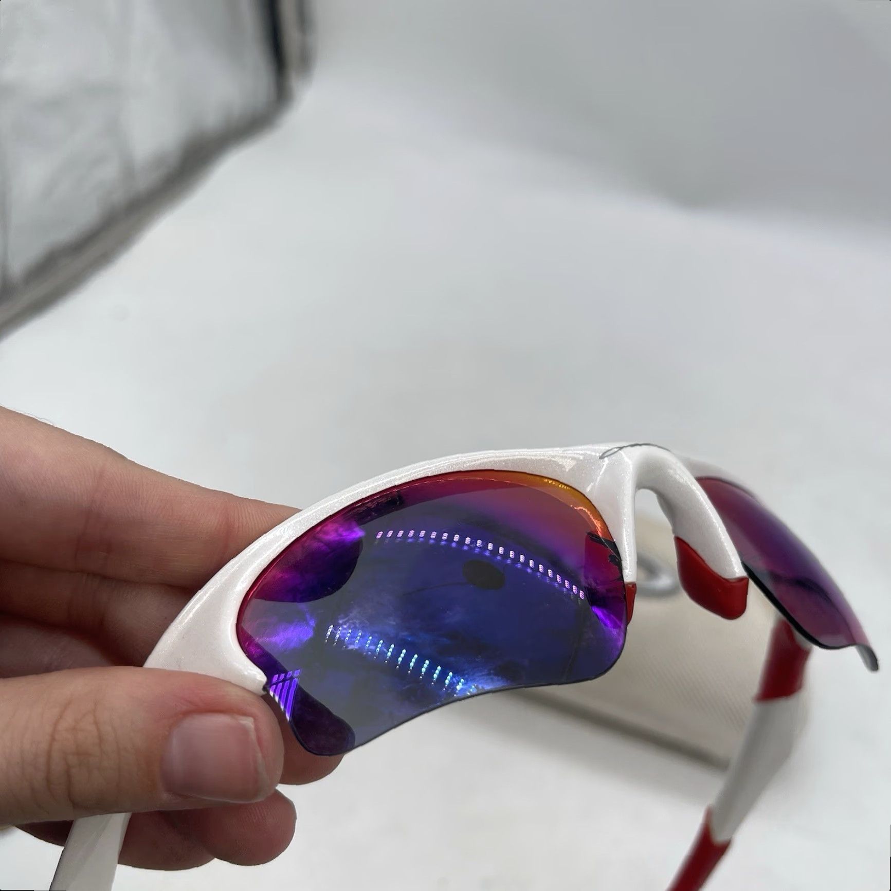 Oakley OAKLEY Sunglasses Flak White Polarized Gray Lens Case Good Condition Read Size ONE SIZE - 4 Thumbnail