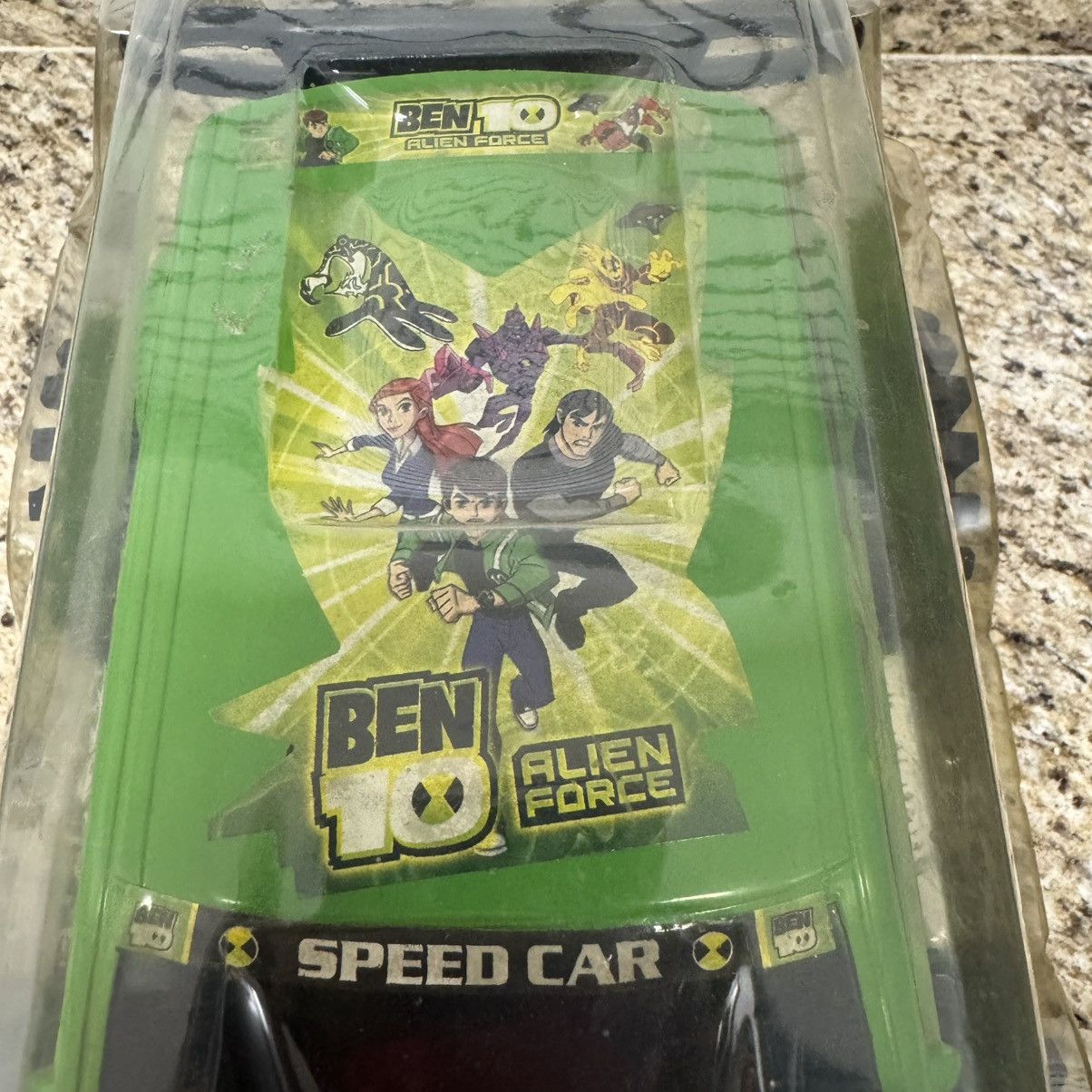 Cartoon Network × Vintage Ben 10 Alien Force Big Wheel Cross-Country Car Monster Truck Size ONE SIZE - 8 Thumbnail