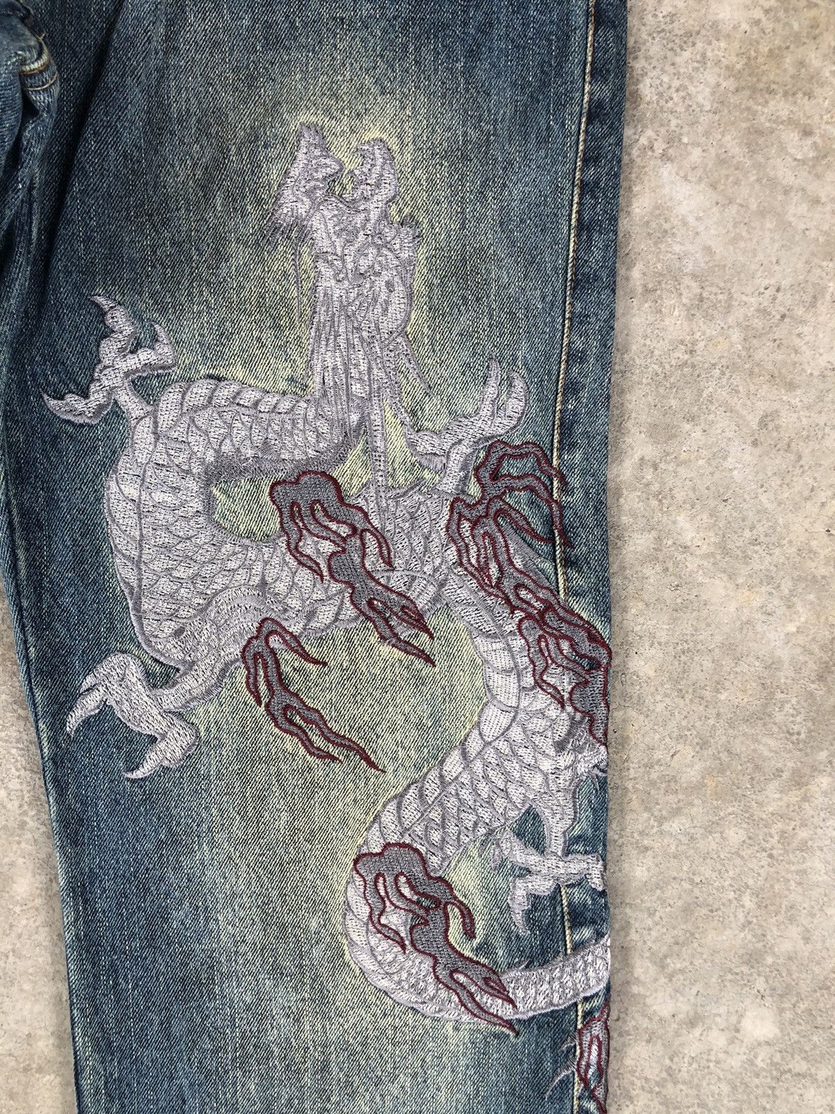 Japanese Brand Japanese Gumu Dragon Embroidered Jeans Distressed Jeans Size US 31 - 14 Thumbnail