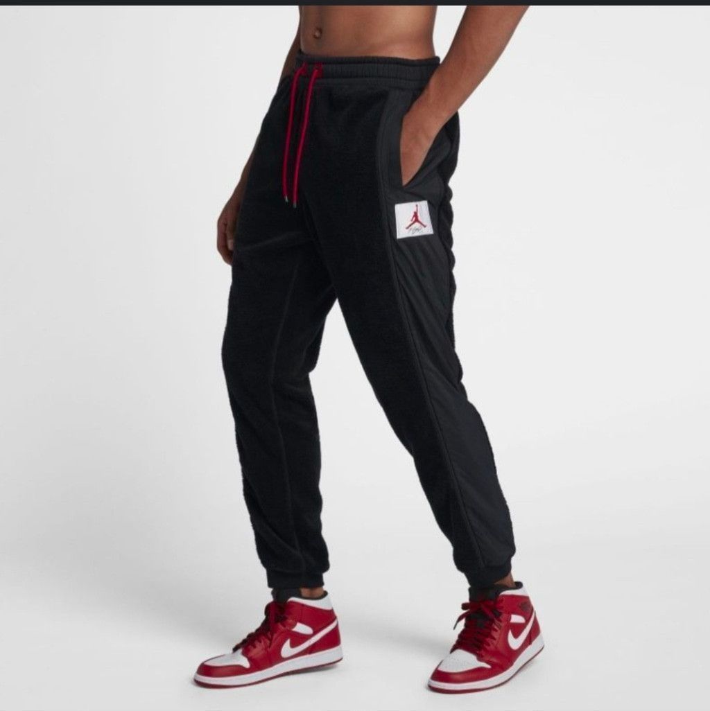 Jordan Brand Air Jordan wings of Flight Pants 'Black' size small Size US 28 / EU 44 - 1 Thumbnail