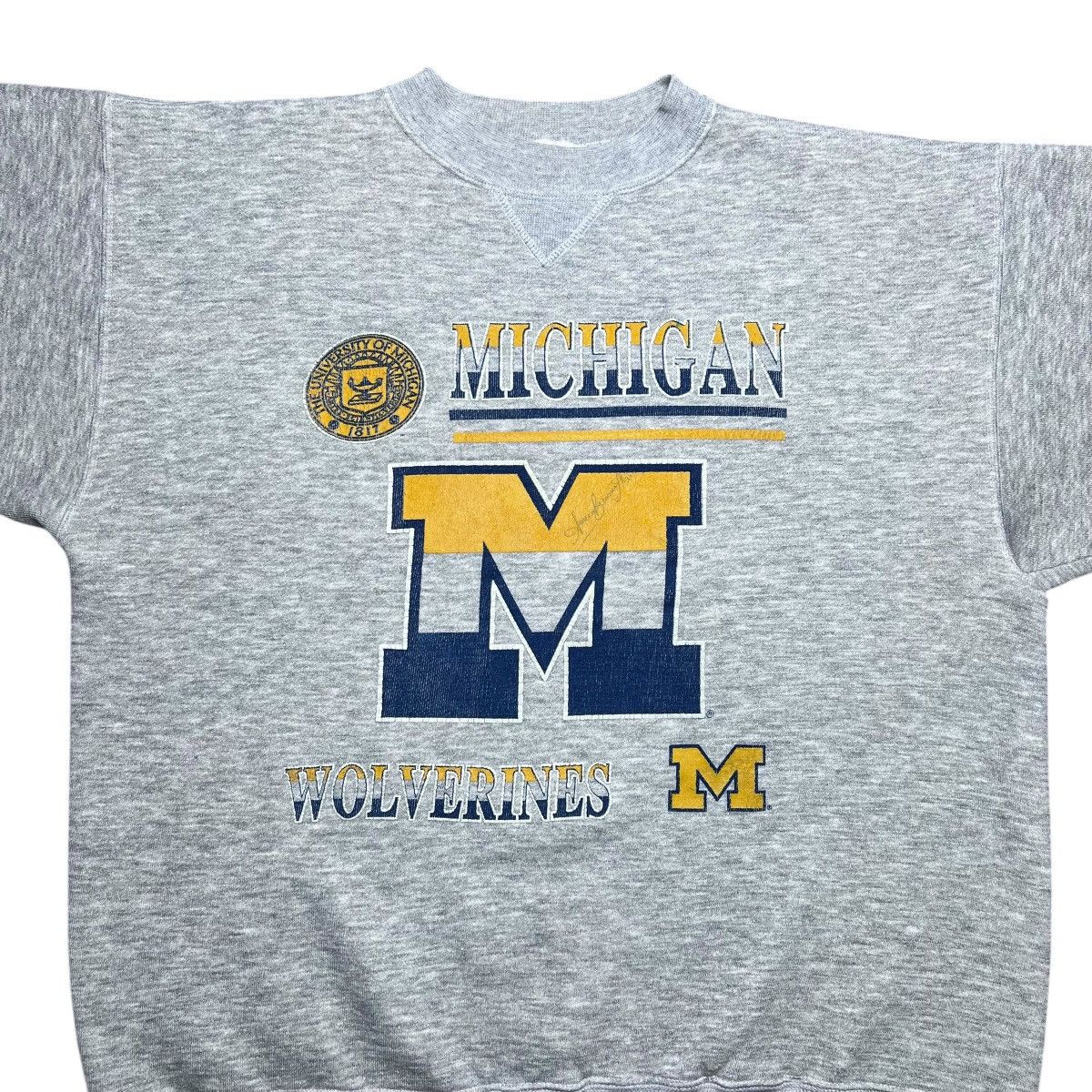 NCAA Vintage 1990s NCAA Michigan Wolverines Spell Out Sweatshirt Size US L / EU 52-54 / 3 - 4 Thumbnail