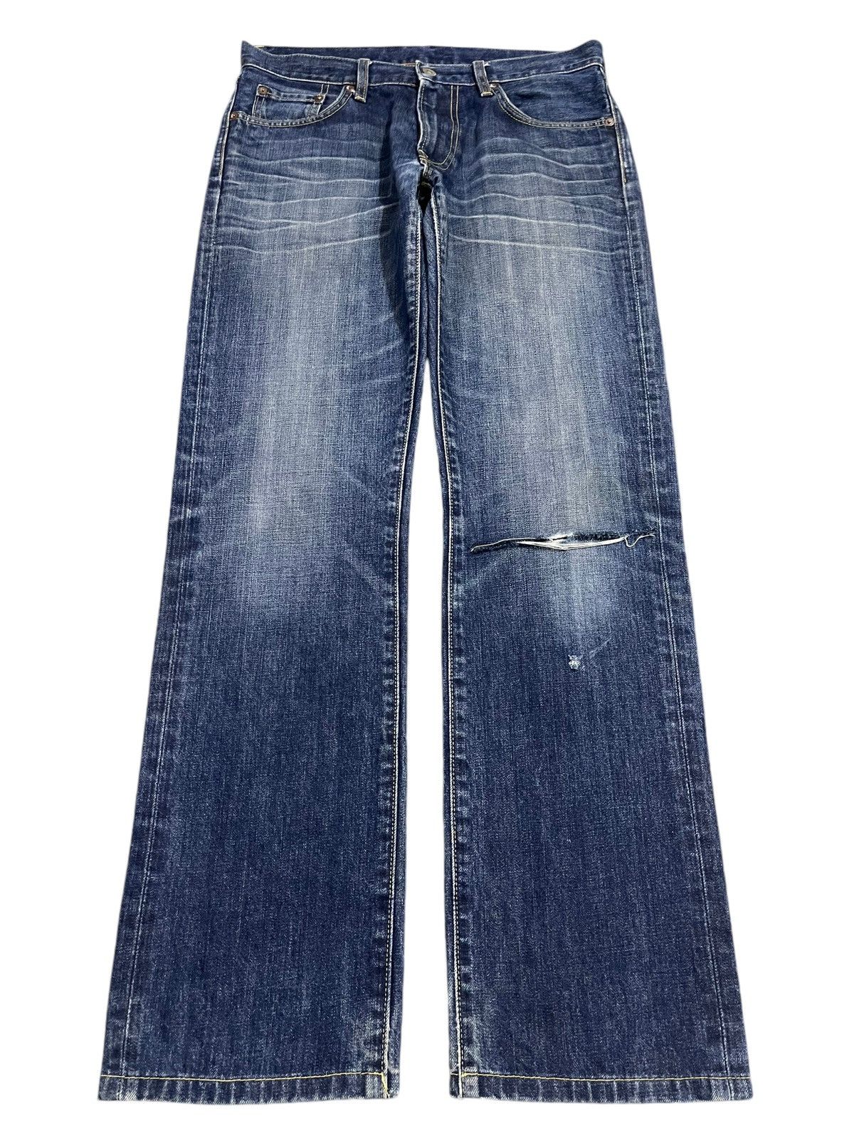 Uniqlo Vintage Japanese Uniqlo Blue Bleached Style Loose Jeans Size US 32 / EU 48 - 1 Thumbnail