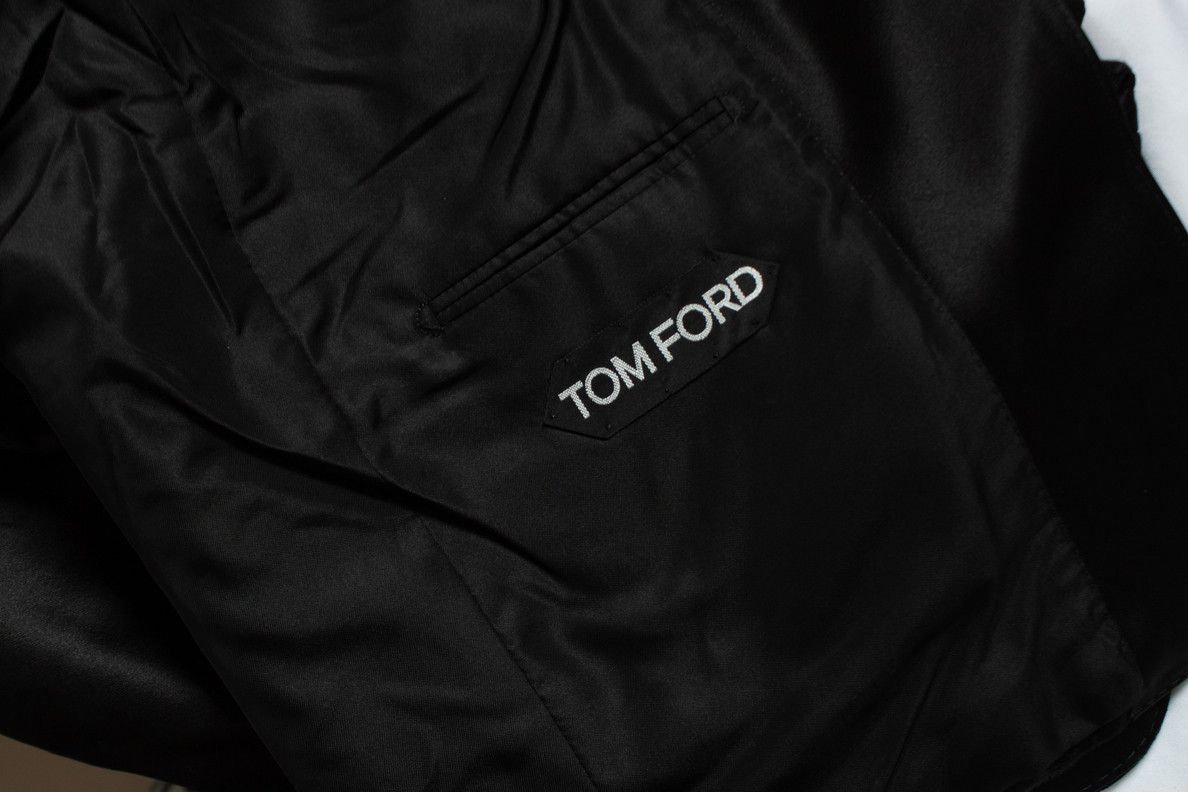 Tom Ford Tom Ford, Shelton jacquard tuxedo jacket in black Size 52R - 8 Thumbnail