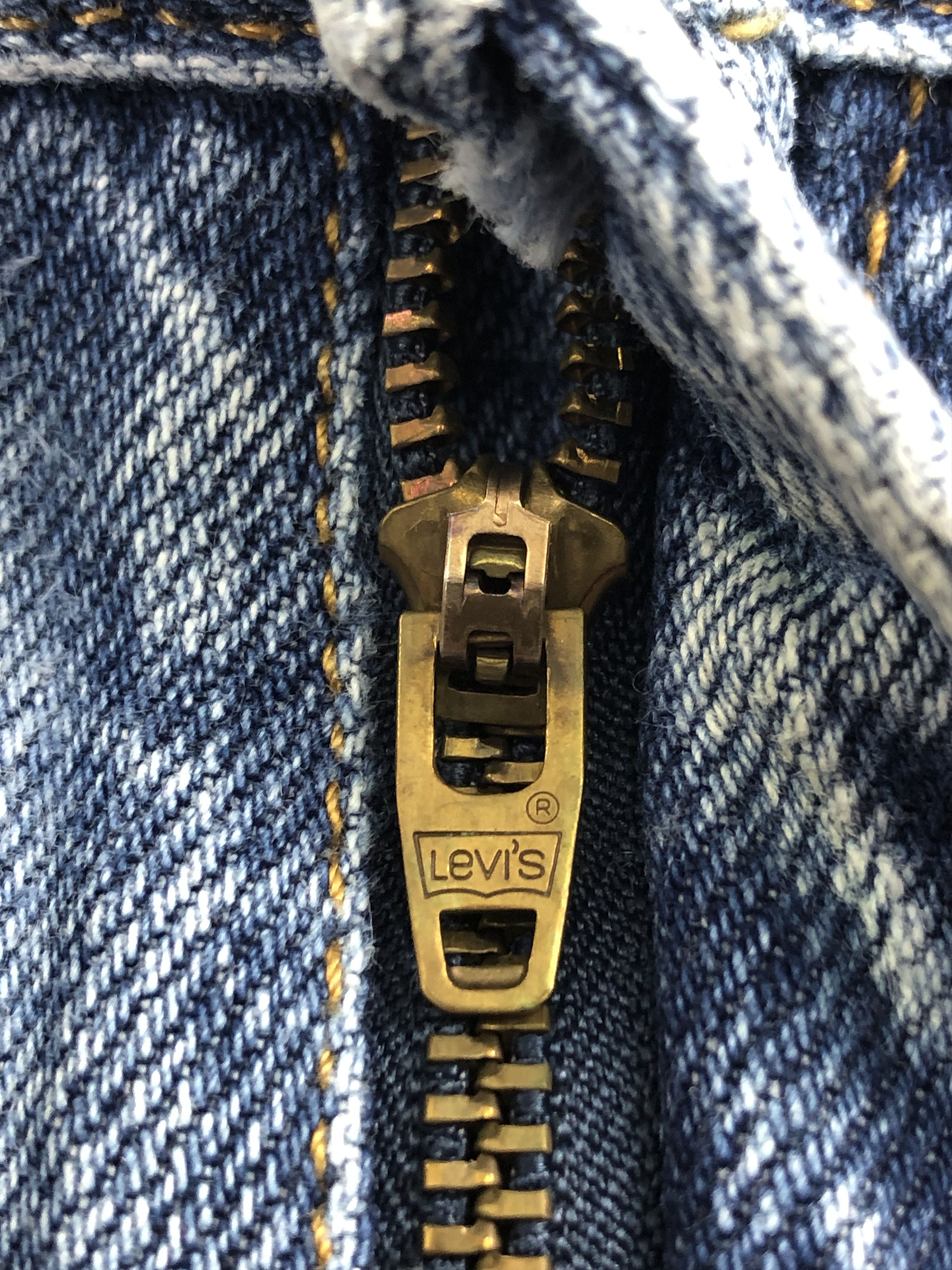 Levi's Vintage Distressed Levis 505 Light Wash Jeans DP2528 Size US 33 - 13 Thumbnail