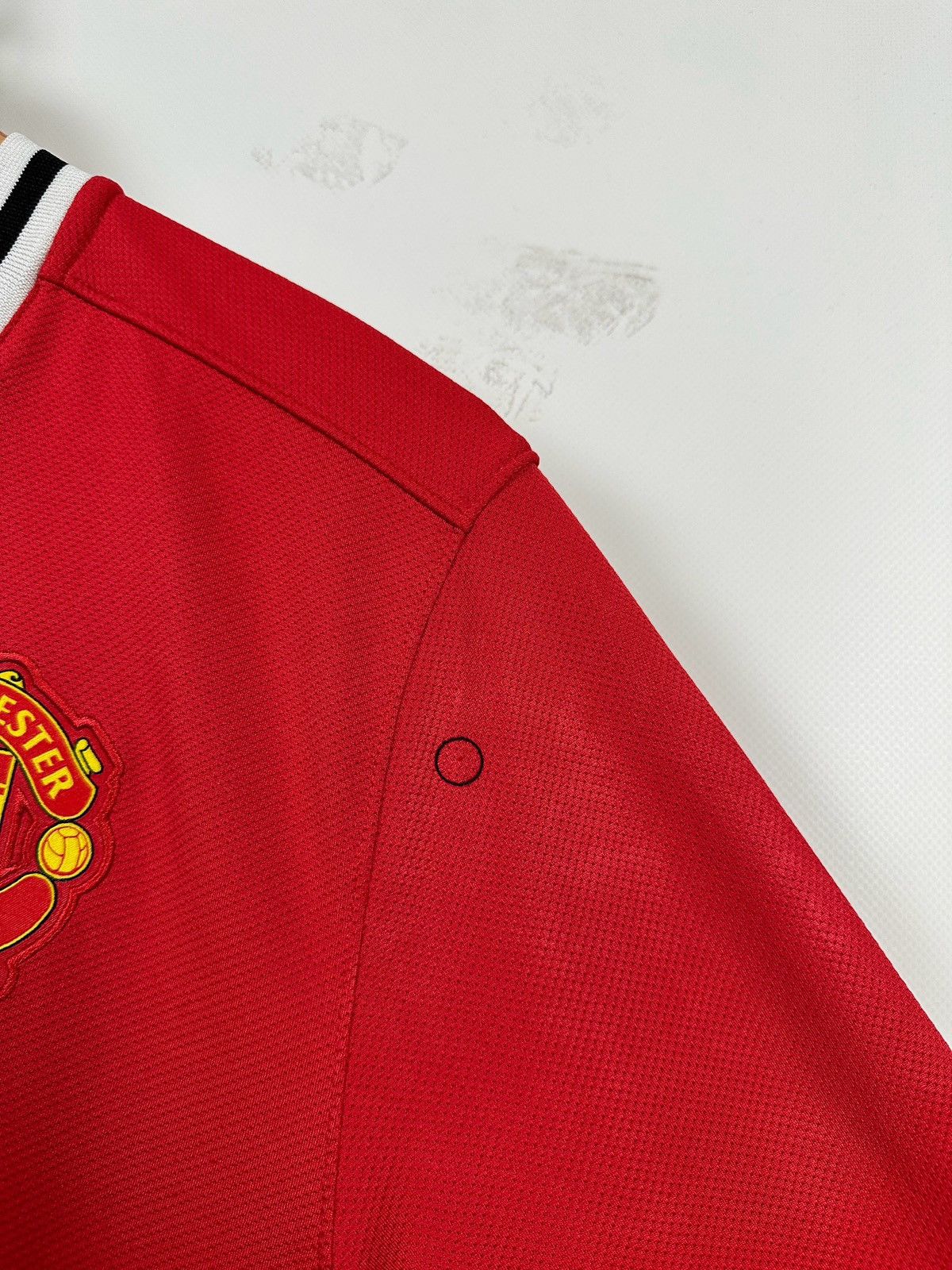 Nike 2011/12 Nike Manchester United Home Soccer Jersey Size US L / EU 52-54 / 3 - 19 Thumbnail
