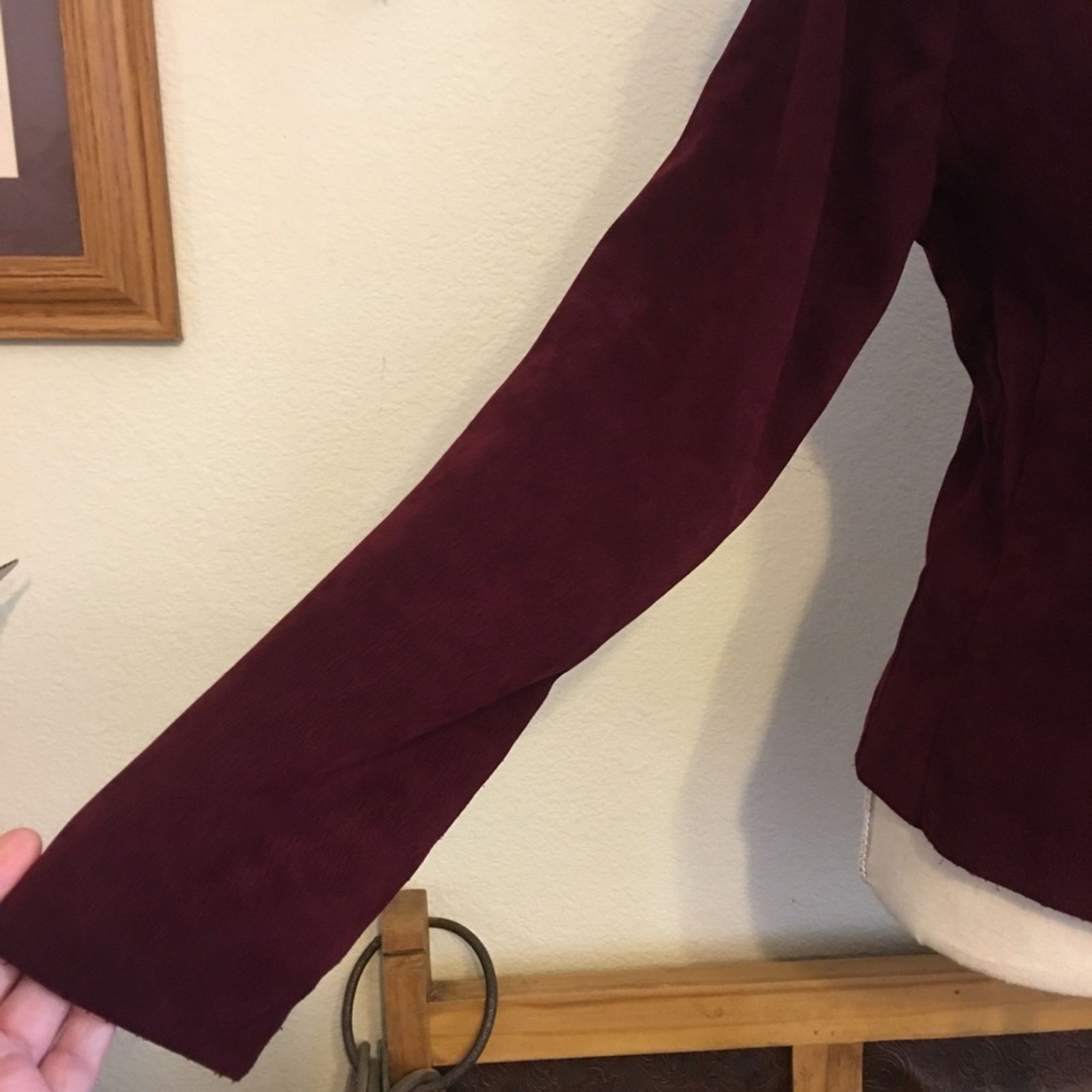 Vintage Vintage “I” Countess cranberry textured jacket Size L / US 10 / IT 46 - 3 Thumbnail