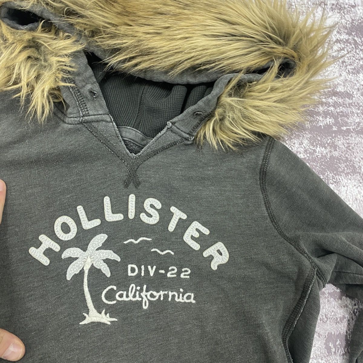 Hollister Vintage Hollister Faux Fur Hoodie Size US XS / EU 42 / 0 - 2 Thumbnail